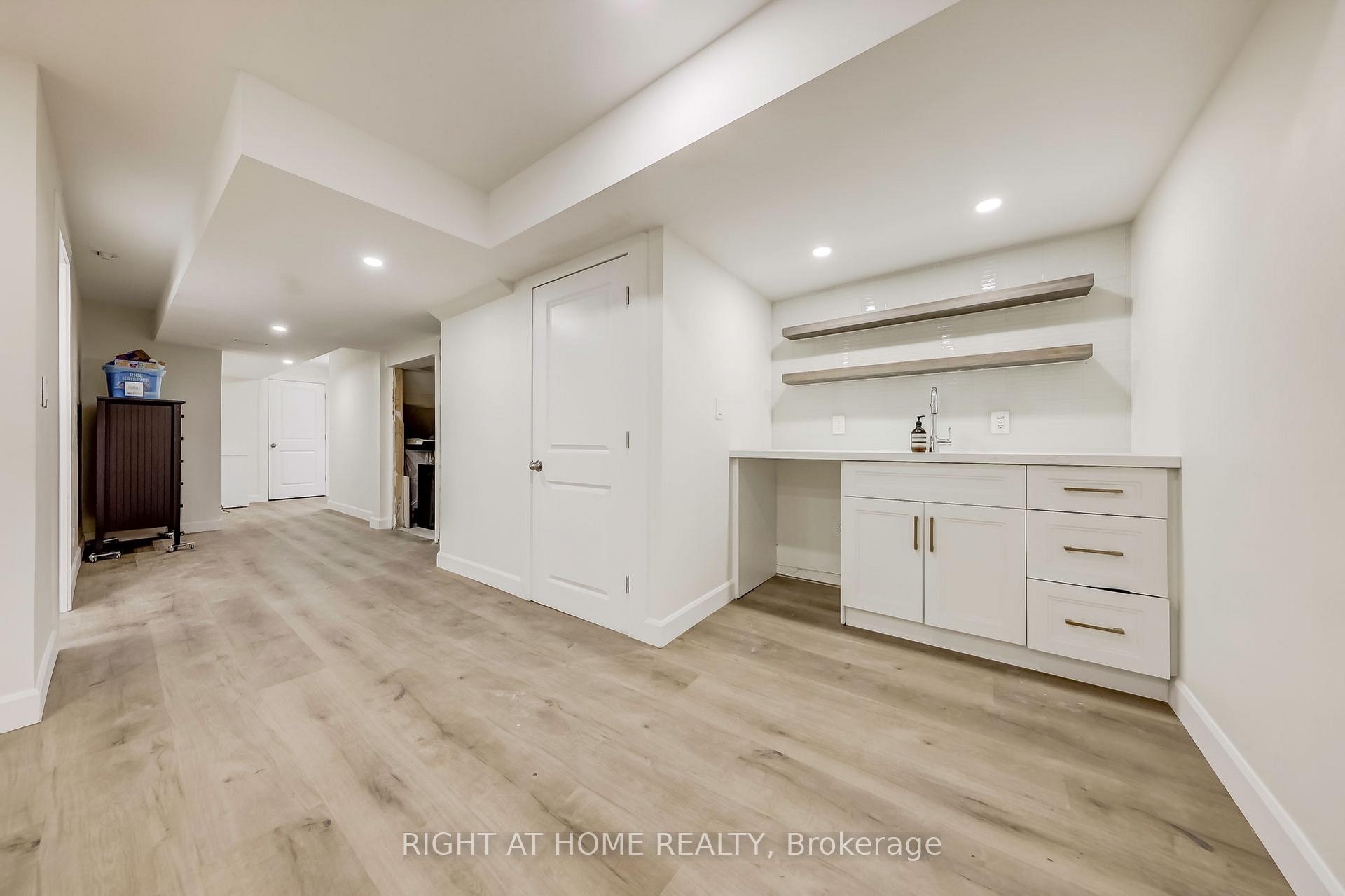 Photo 30 of 22 Rimrock Crescent, Whitby, Williamsburg — HOMEH