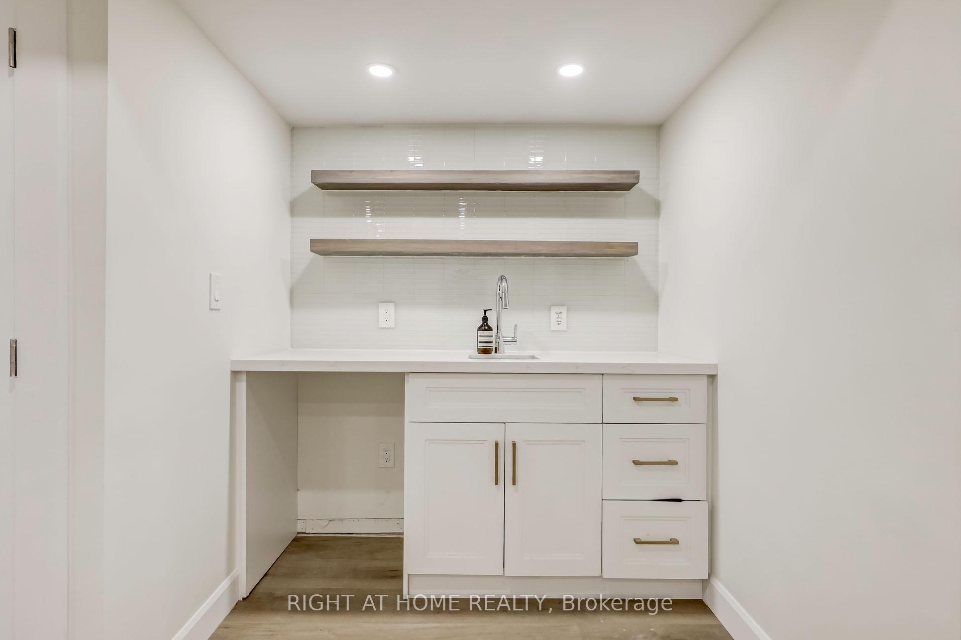 Photo 22 of 22 Rimrock Crescent, Whitby, Williamsburg — HOMEH