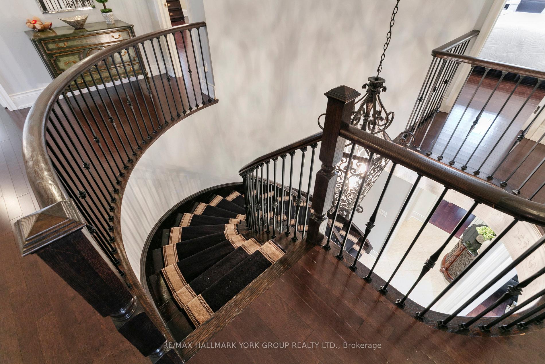 Photo 13 of 100 Grandvista Crescent, Vaughan, Vellore Village — HOMEH