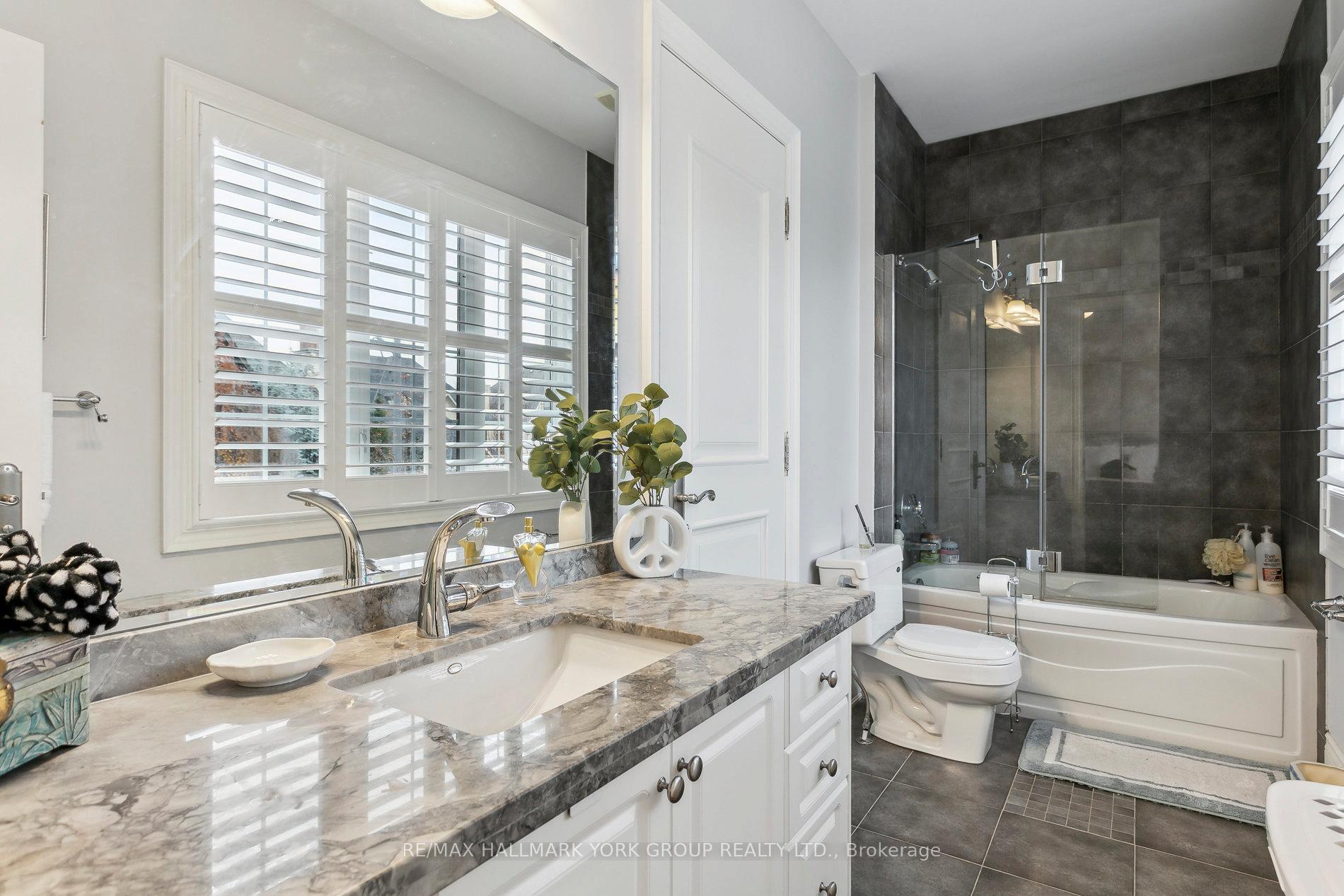 Photo 24 of 100 Grandvista Crescent, Vaughan, Vellore Village — HOMEH