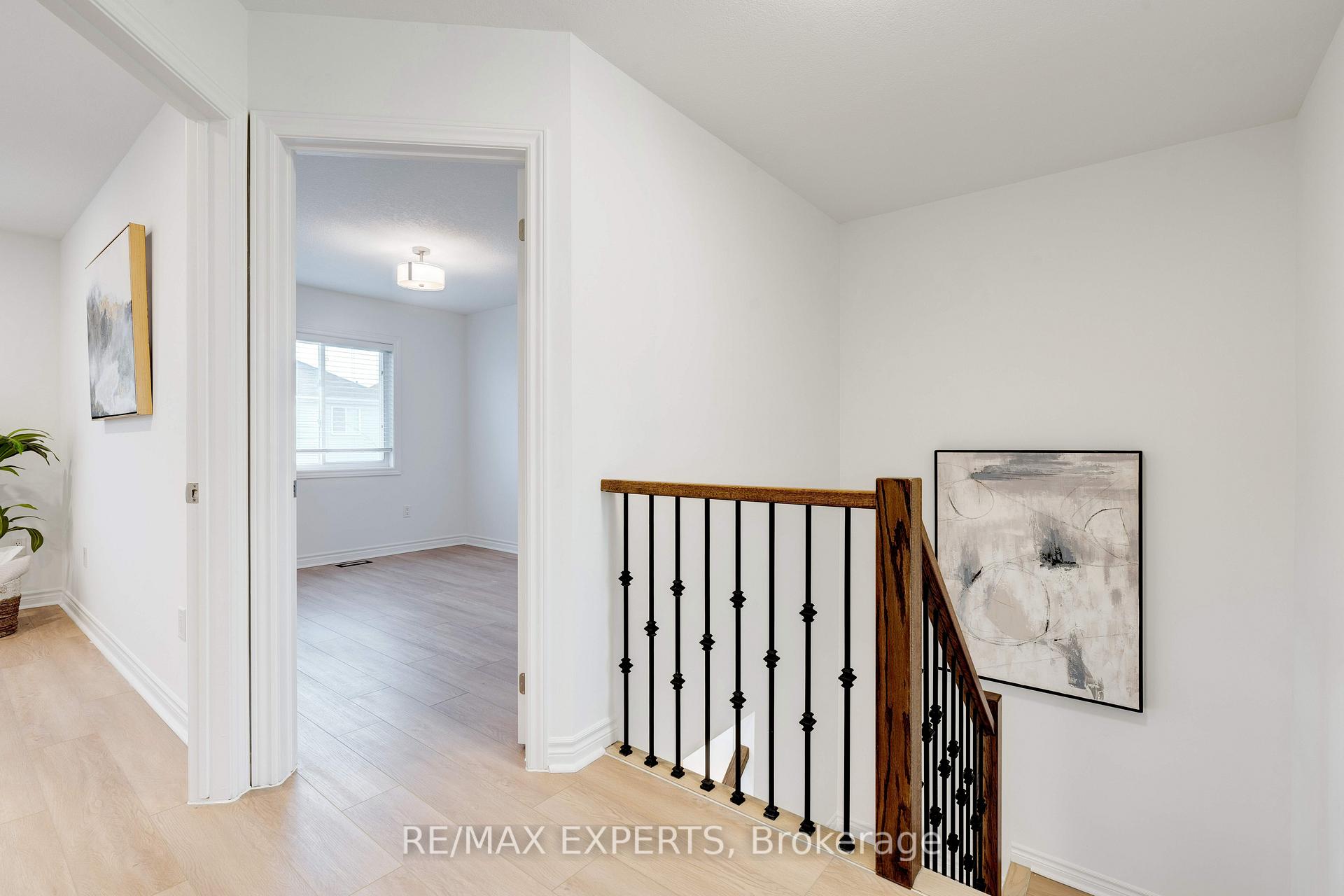 Photo 15 of 174 Powell Drive, Hamilton, Binbrook — HOMEH
