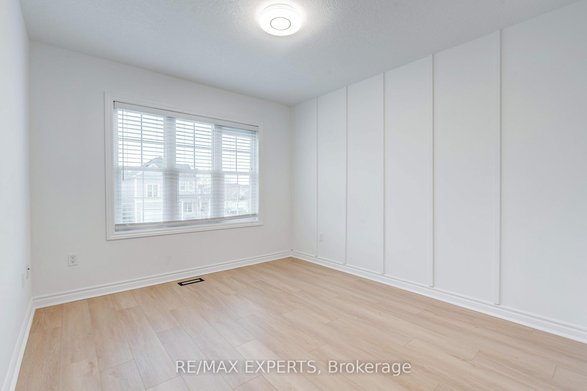 Photo 13 of 174 Powell Drive, Hamilton, Binbrook — HOMEH