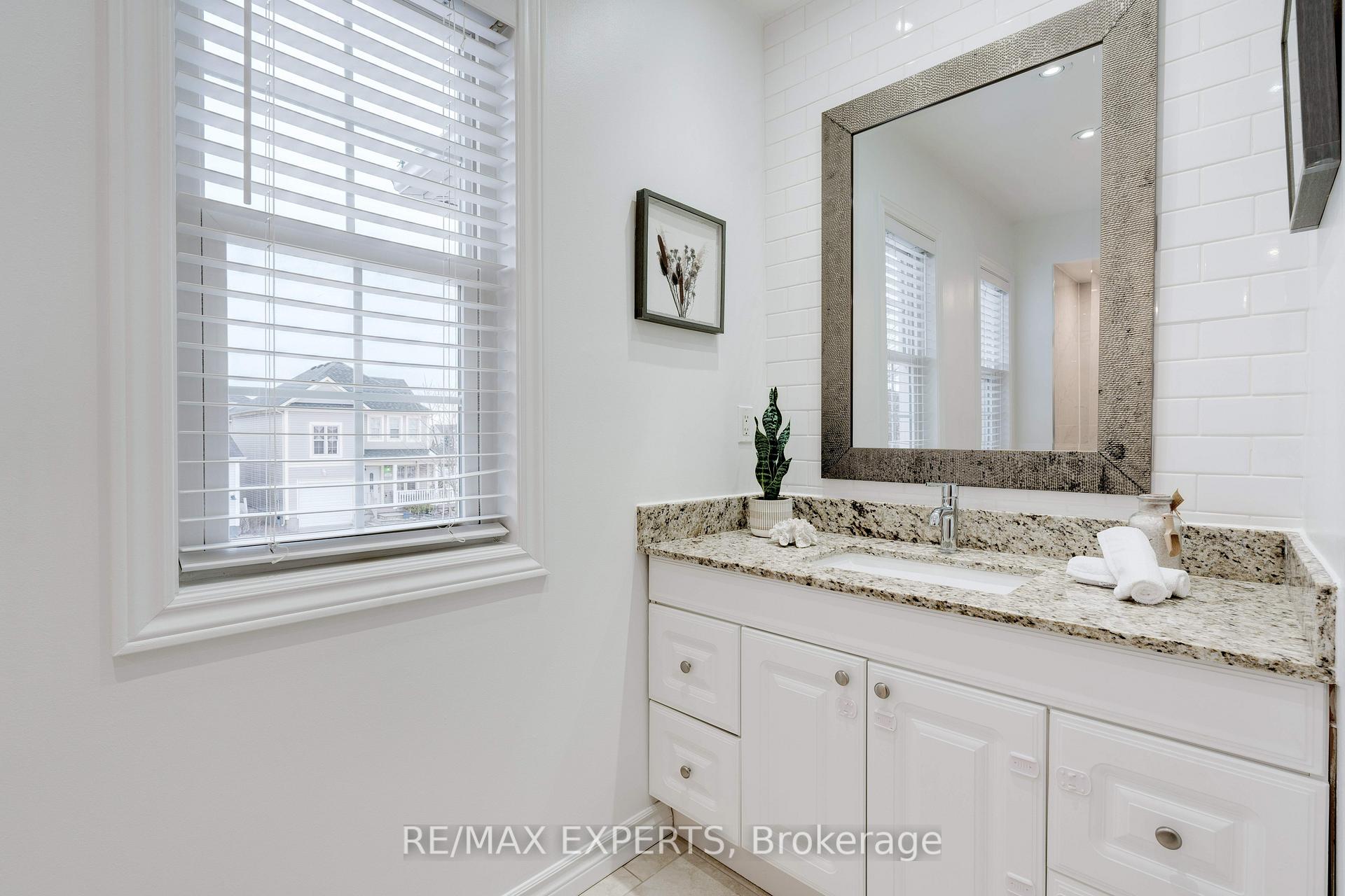 Photo 18 of 174 Powell Drive, Hamilton, Binbrook — HOMEH