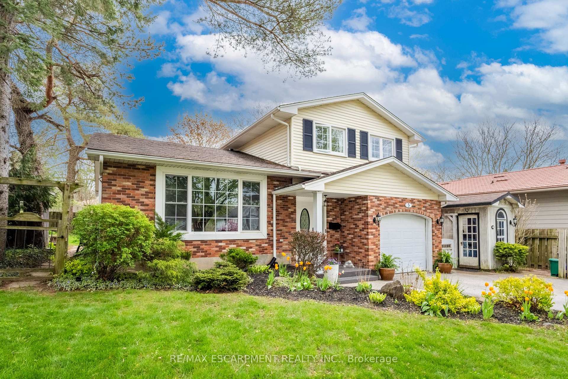 Photo 6 of 3 Trillium Court, Pelham, Fonthill — HOMEH