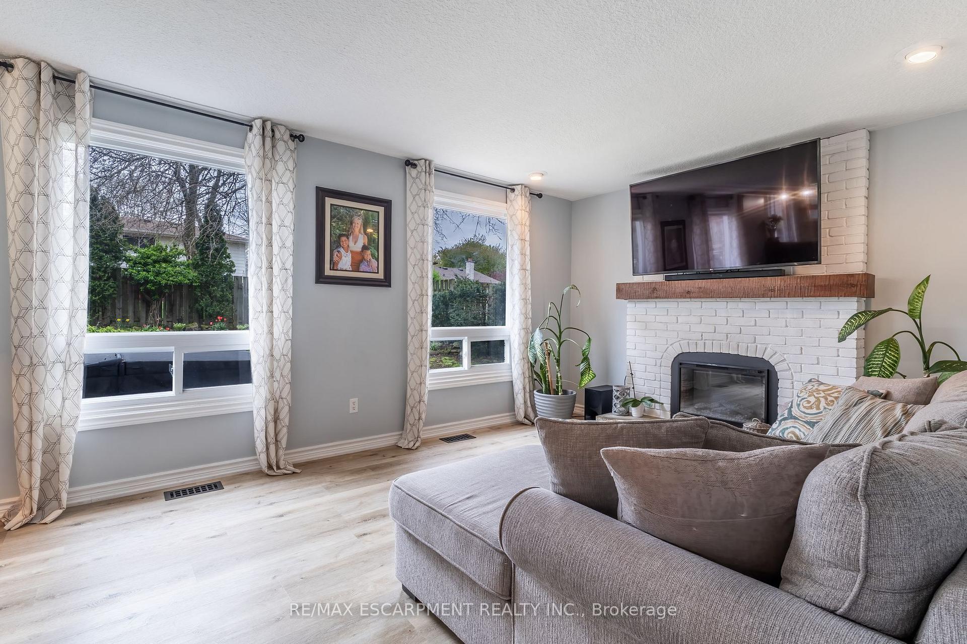 Photo 8 of 3 Trillium Court, Pelham, Fonthill — HOMEH
