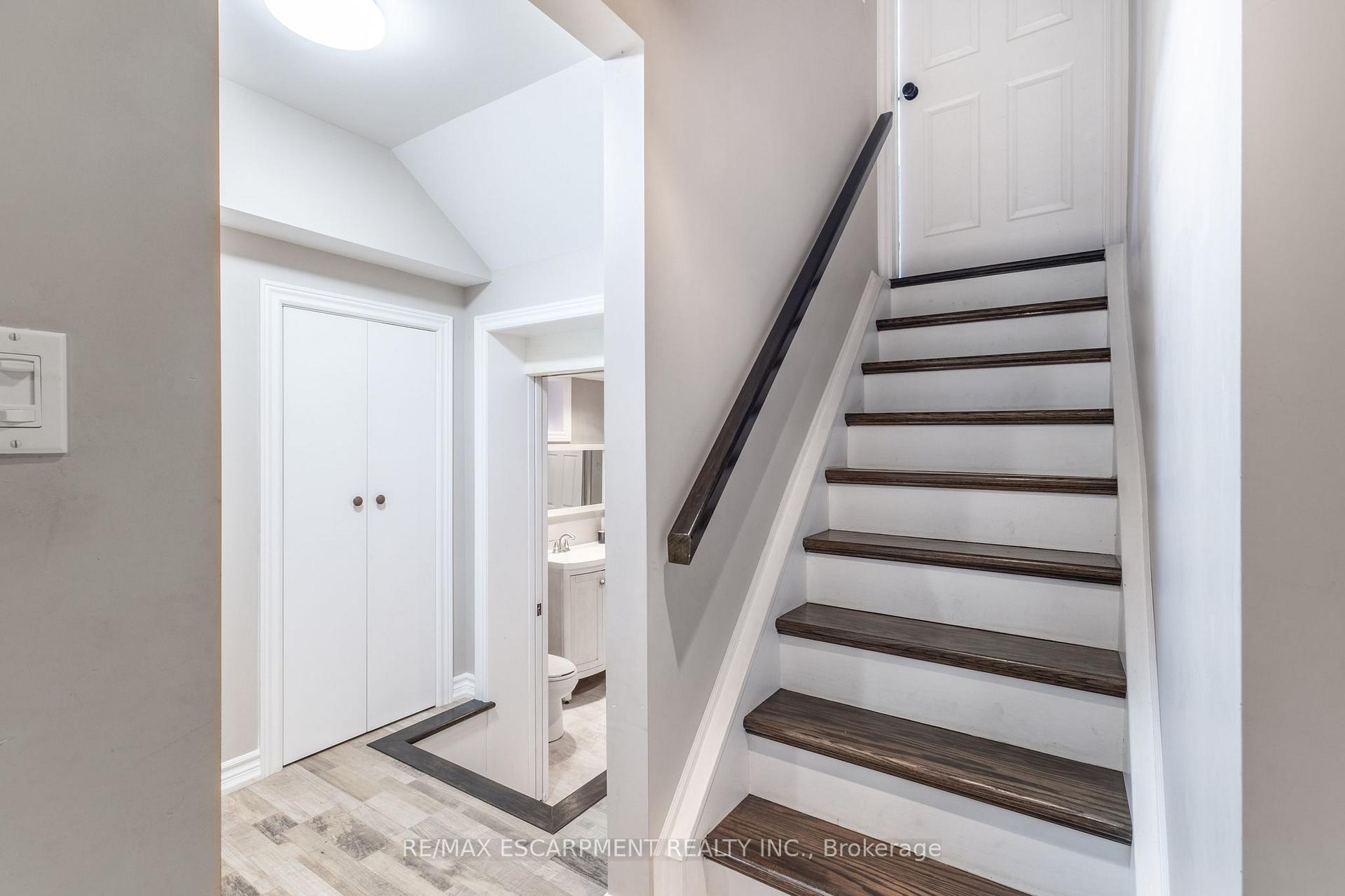 Photo 11 of 3 Trillium Court, Pelham, Fonthill — HOMEH