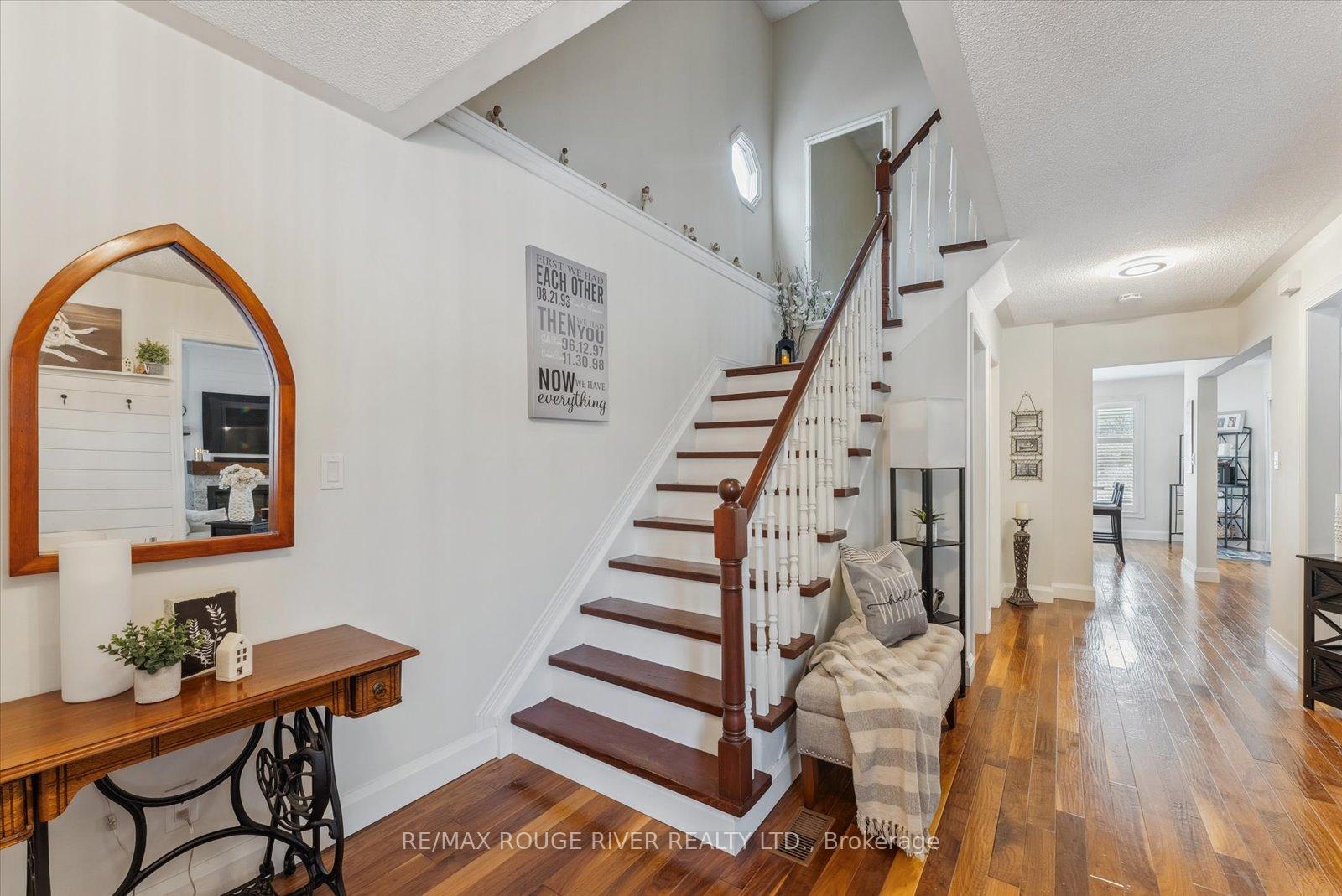 Photo 12 of 25 Birchfield Court, Clarington, Courtice — HOMEH