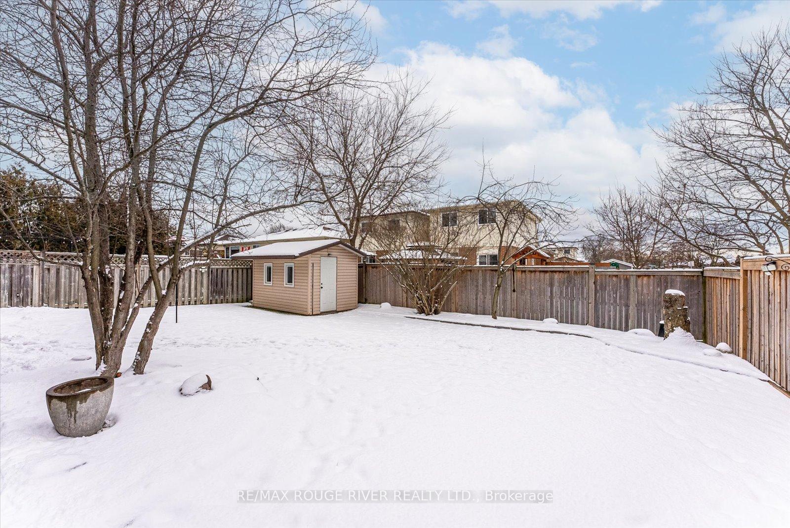 Photo 18 of 25 Birchfield Court, Clarington, Courtice — HOMEH