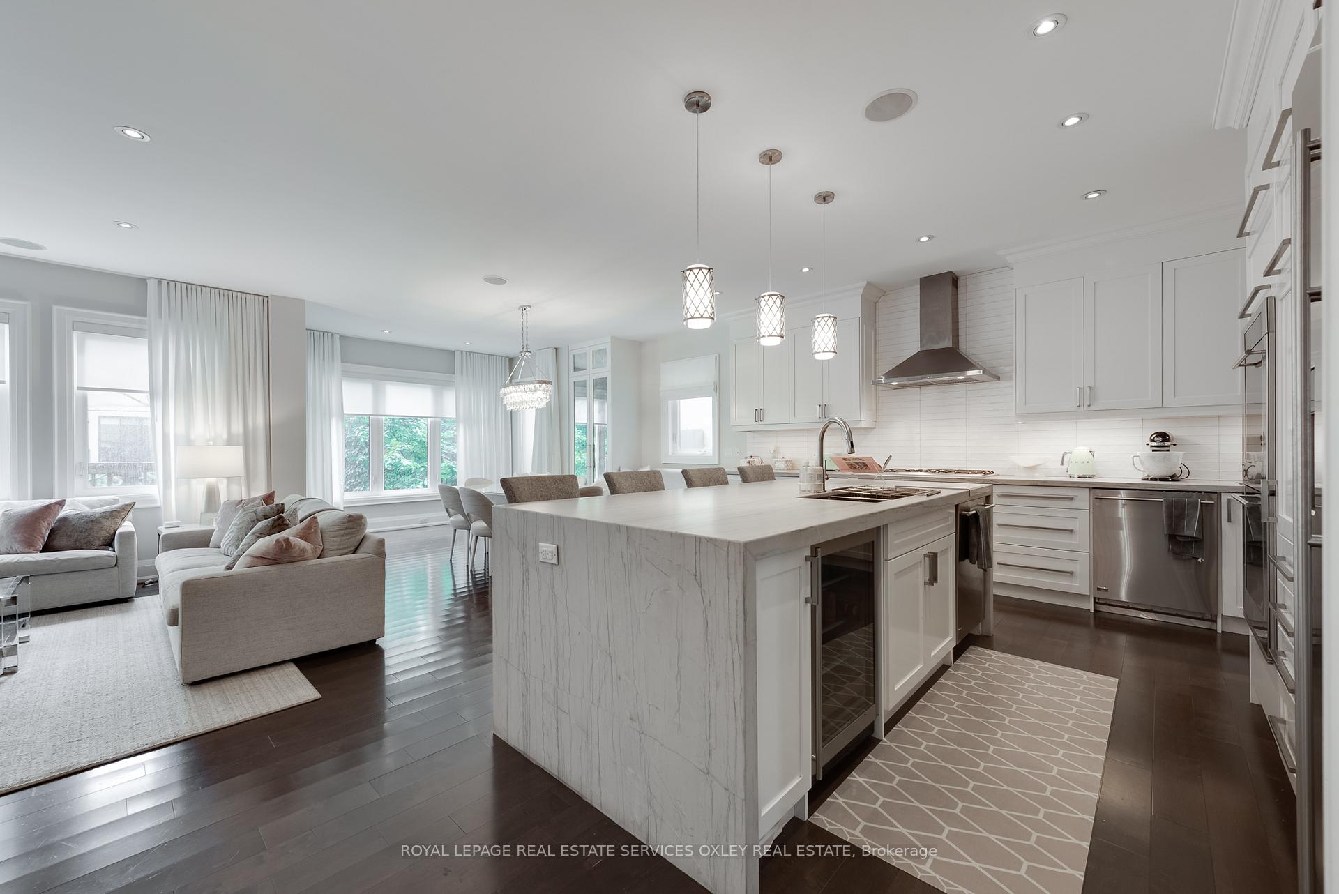 Photo 3 of 665 Bedford Park Avenue, Toronto, Bedford Park-Nortown — HOMEH