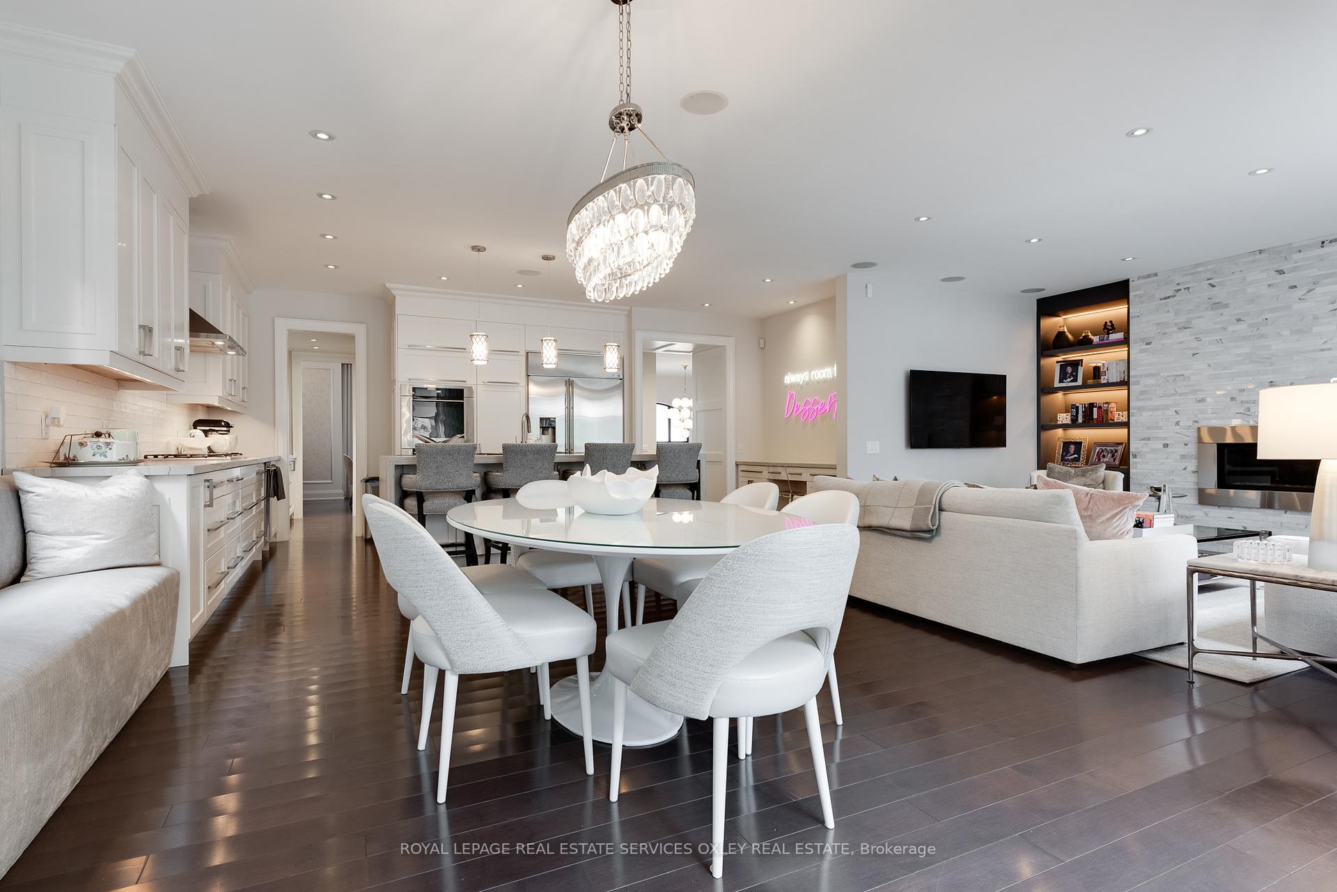 Photo 25 of 665 Bedford Park Avenue, Toronto, Bedford Park-Nortown — HOMEH