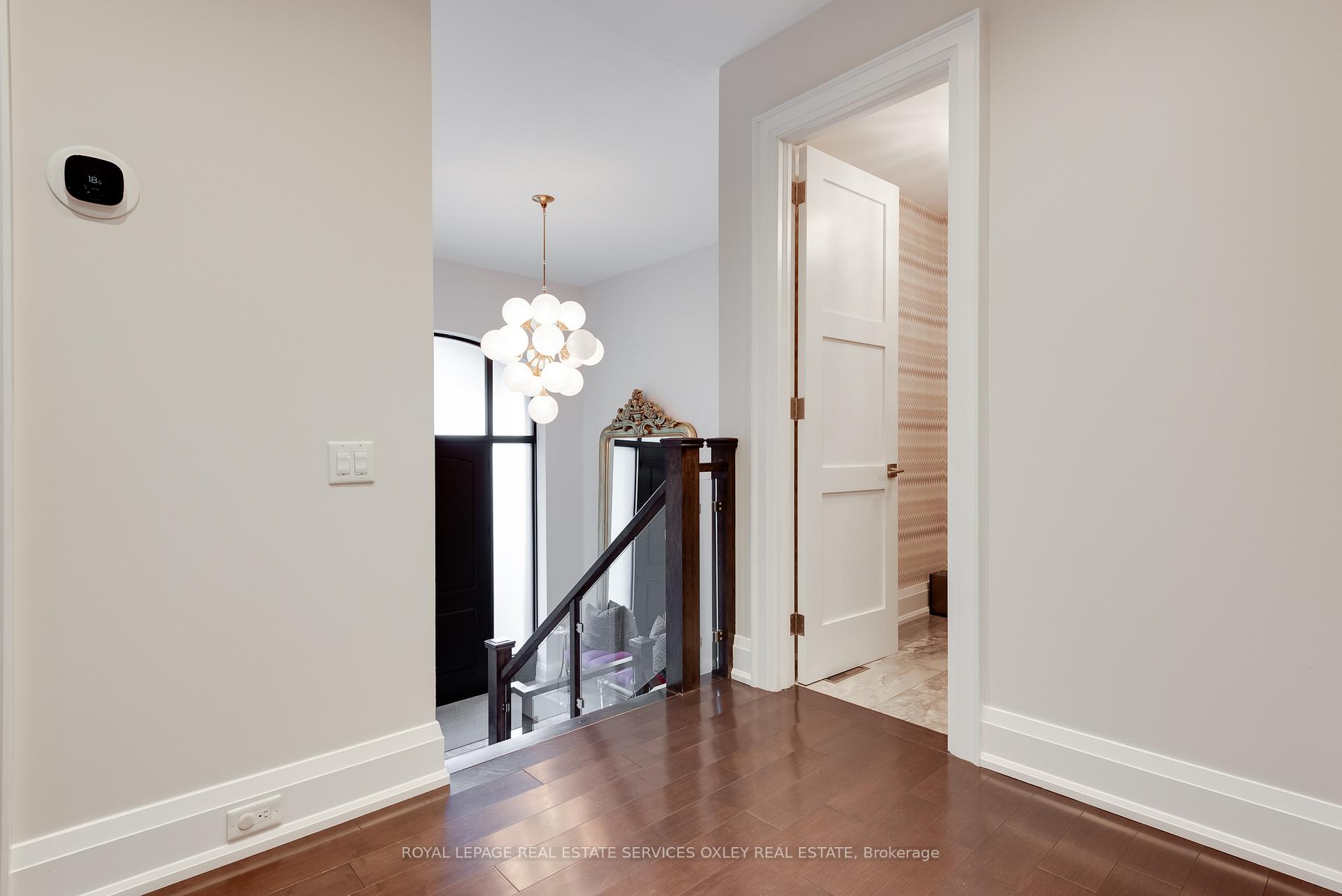 Photo 13 of 665 Bedford Park Avenue, Toronto, Bedford Park-Nortown — HOMEH