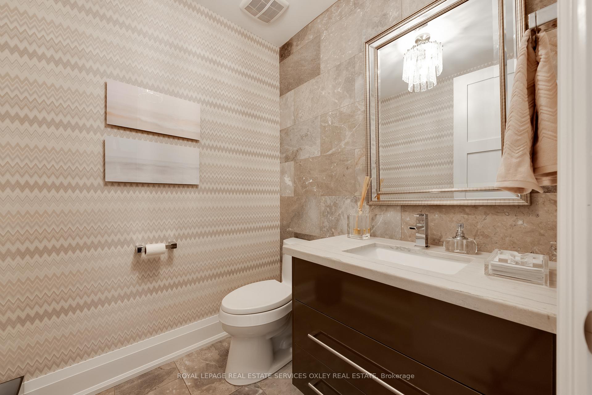 Photo 24 of 665 Bedford Park Avenue, Toronto, Bedford Park-Nortown — HOMEH