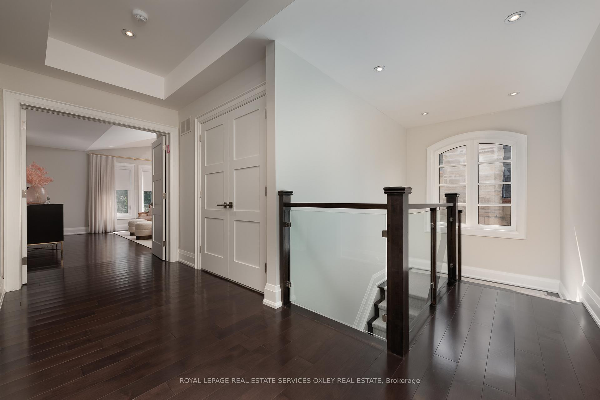 Photo 18 of 665 Bedford Park Avenue, Toronto, Bedford Park-Nortown — HOMEH