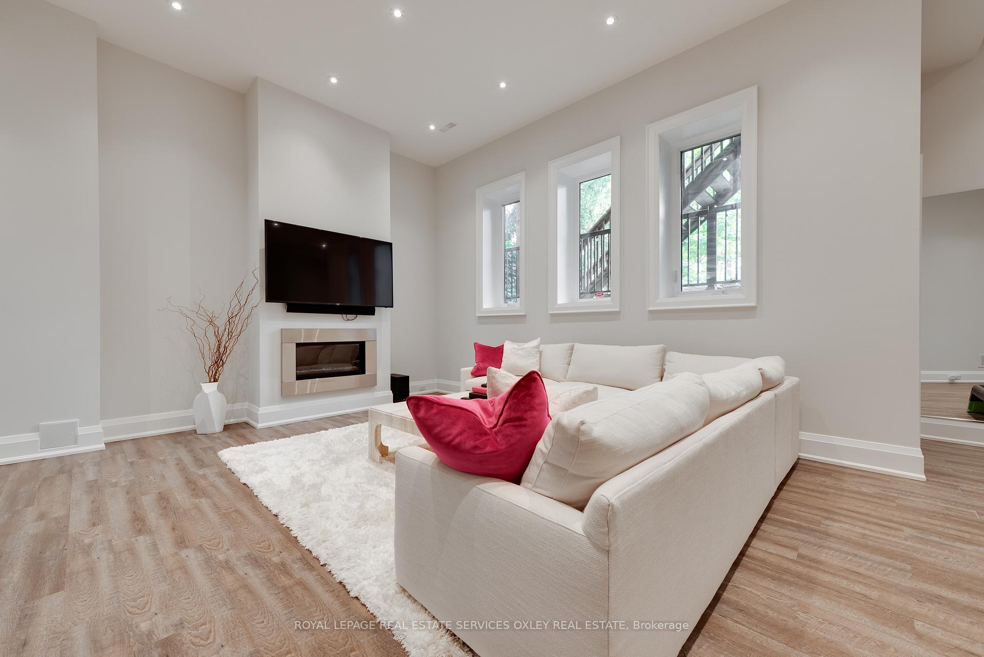 Photo 27 of 665 Bedford Park Avenue, Toronto, Bedford Park-Nortown — HOMEH