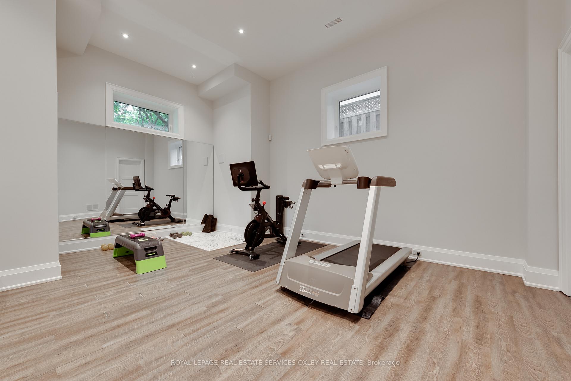 Photo 32 of 665 Bedford Park Avenue, Toronto, Bedford Park-Nortown — HOMEH