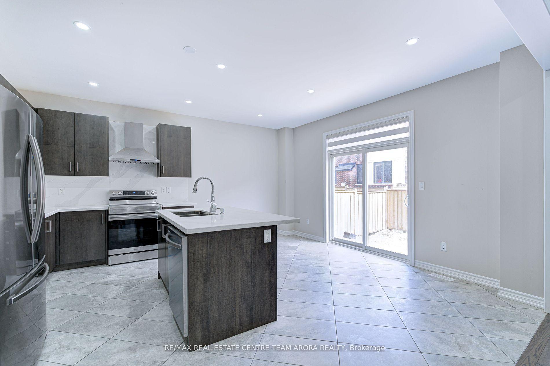 Photo 13 of 25 Thornvalley Terrace, Caledon, Rural Caledon — HOMEH
