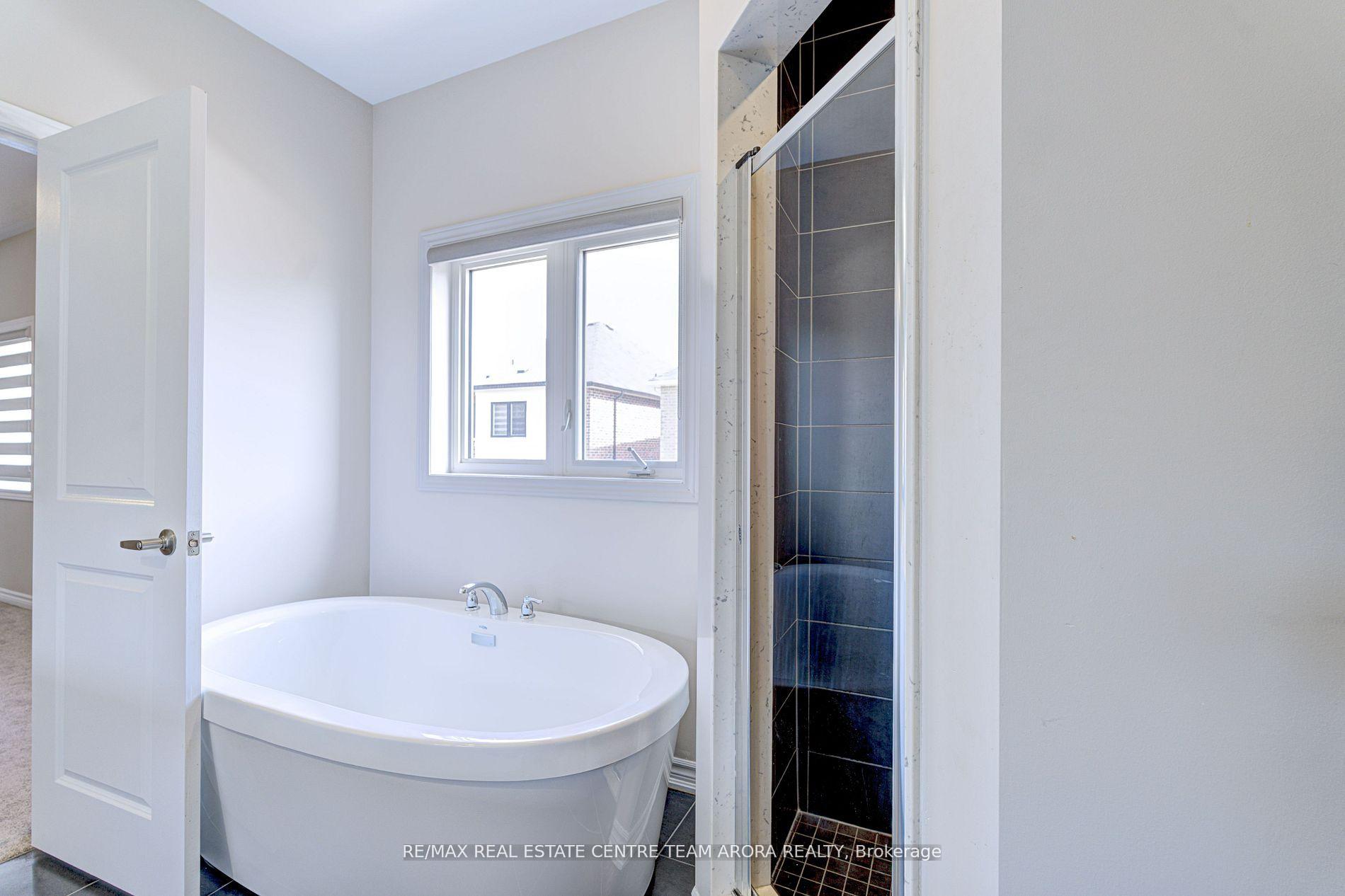 Photo 14 of 25 Thornvalley Terrace, Caledon, Rural Caledon — HOMEH