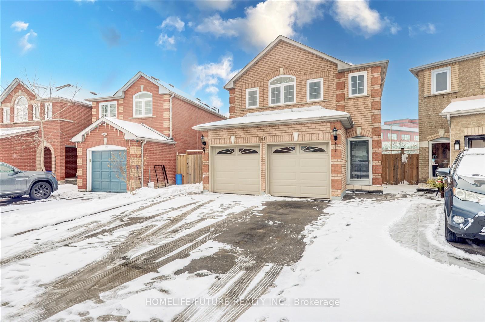 Photo 3 of 140 Sophia Road, Markham, Middlefield — HOMEH