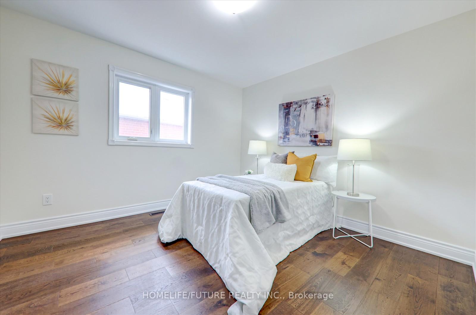 Photo 20 of 140 Sophia Road, Markham, Middlefield — HOMEH