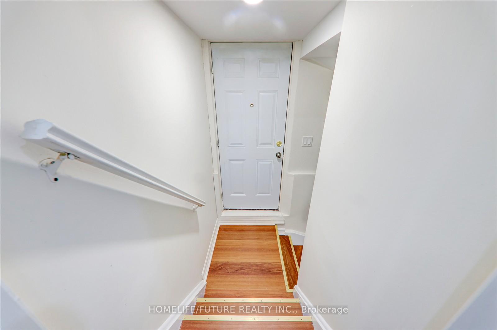 Photo 18 of 140 Sophia Road, Markham, Middlefield — HOMEH