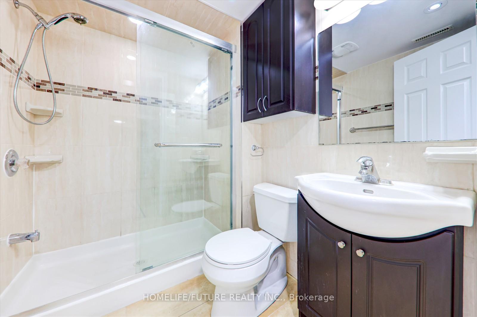 Photo 24 of 140 Sophia Road, Markham, Middlefield — HOMEH