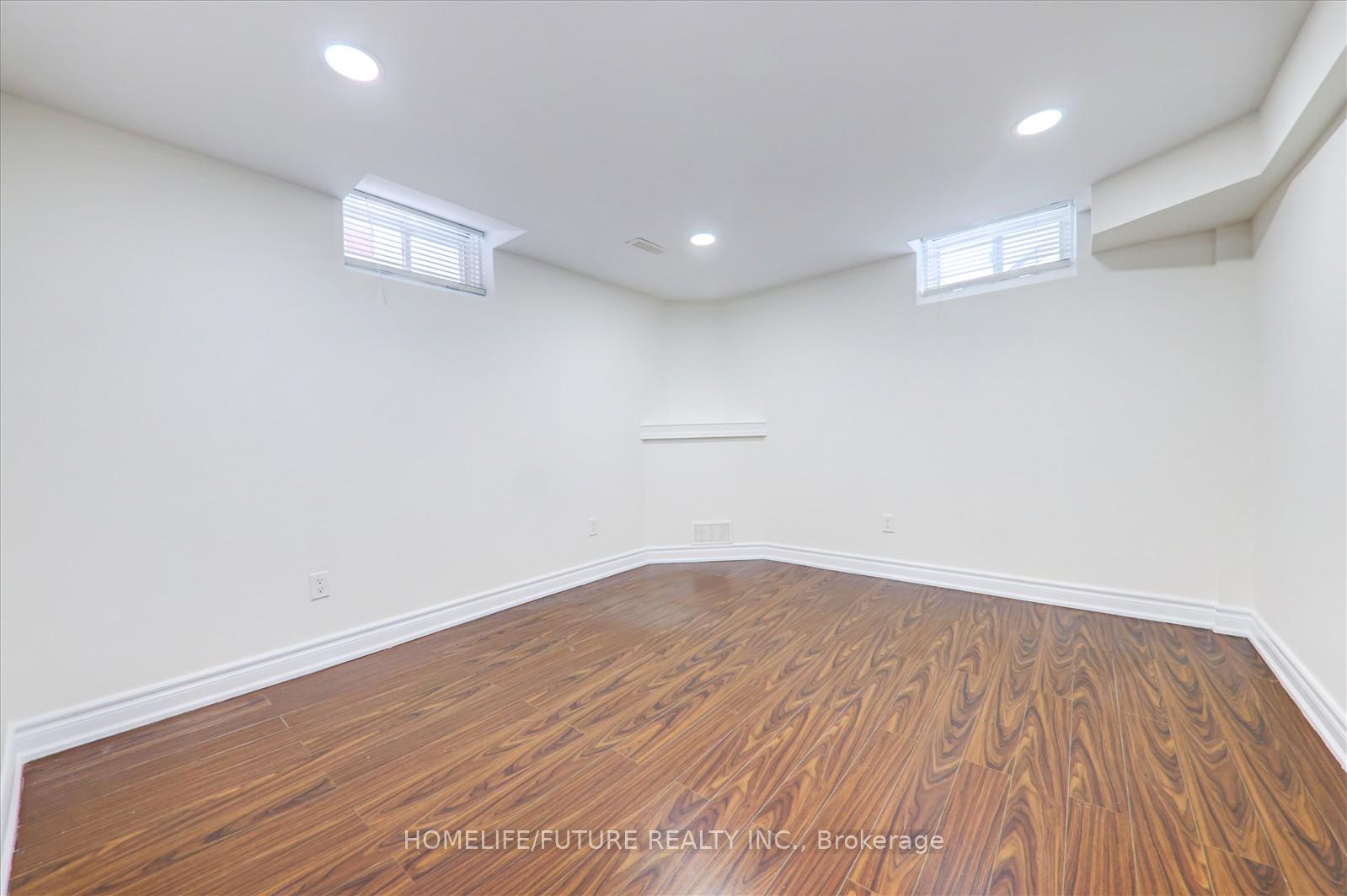 Photo 26 of 140 Sophia Road, Markham, Middlefield — HOMEH