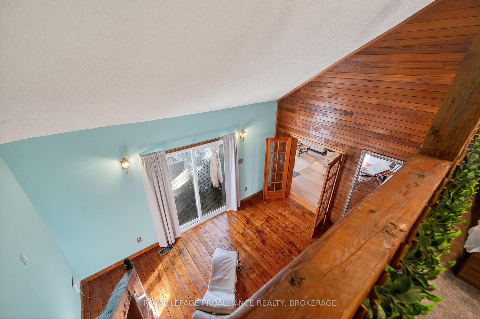Photo 11 of 18 Hickory Lane, Frontenac, Frontenac South — HOMEH
