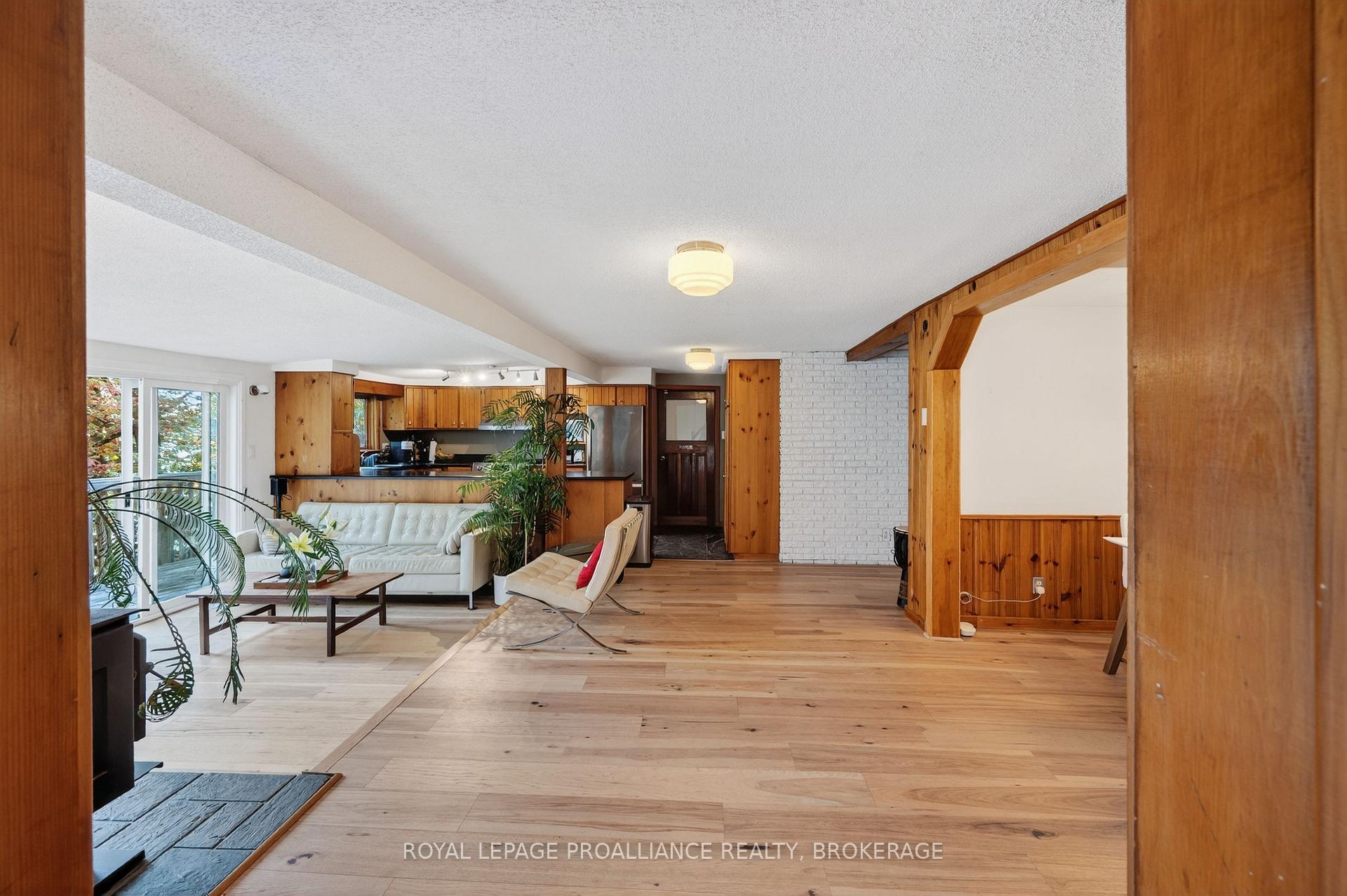 Photo 13 of 18 Hickory Lane, Frontenac, Frontenac South — HOMEH