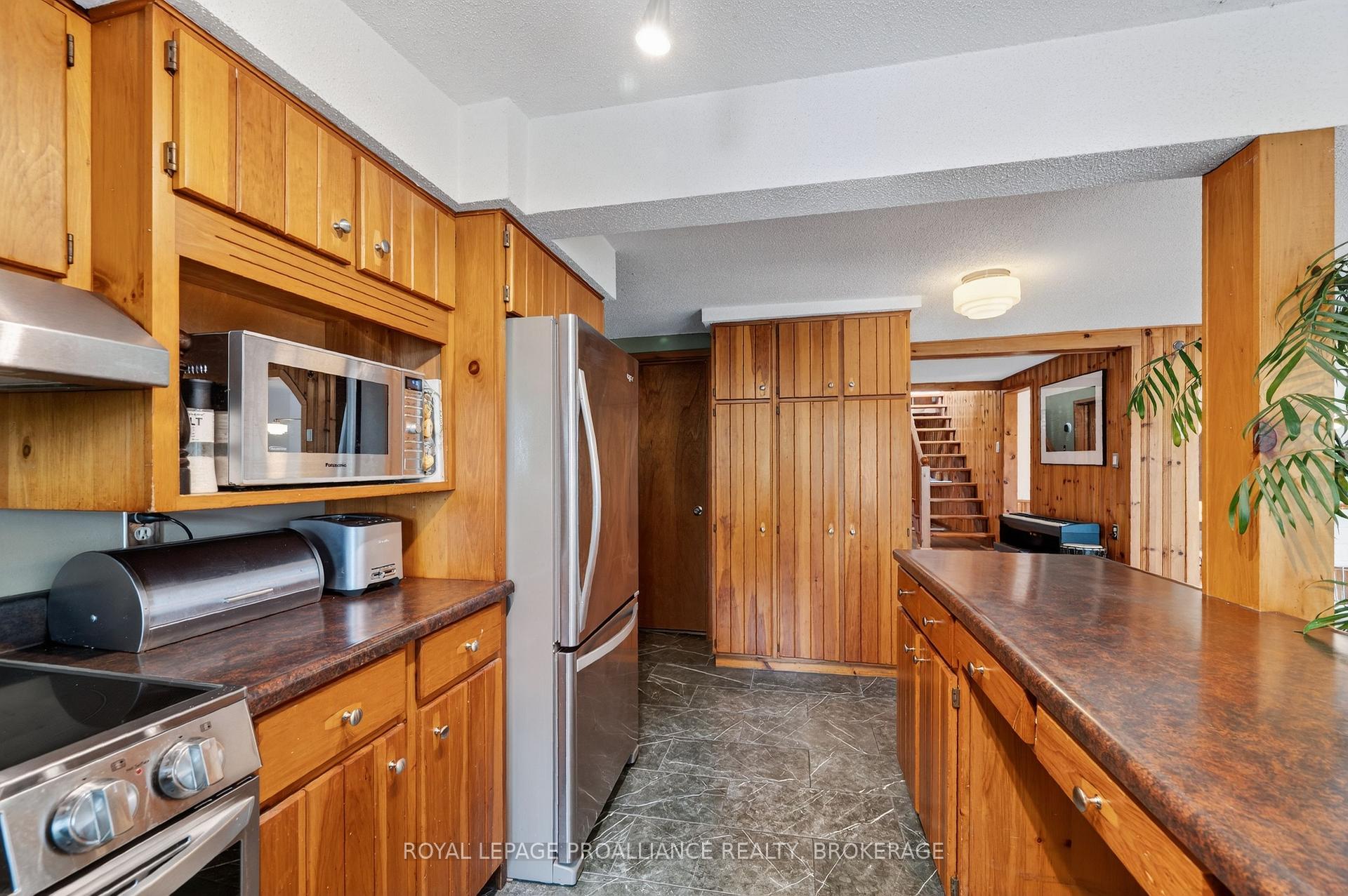 Photo 19 of 18 Hickory Lane, Frontenac, Frontenac South — HOMEH