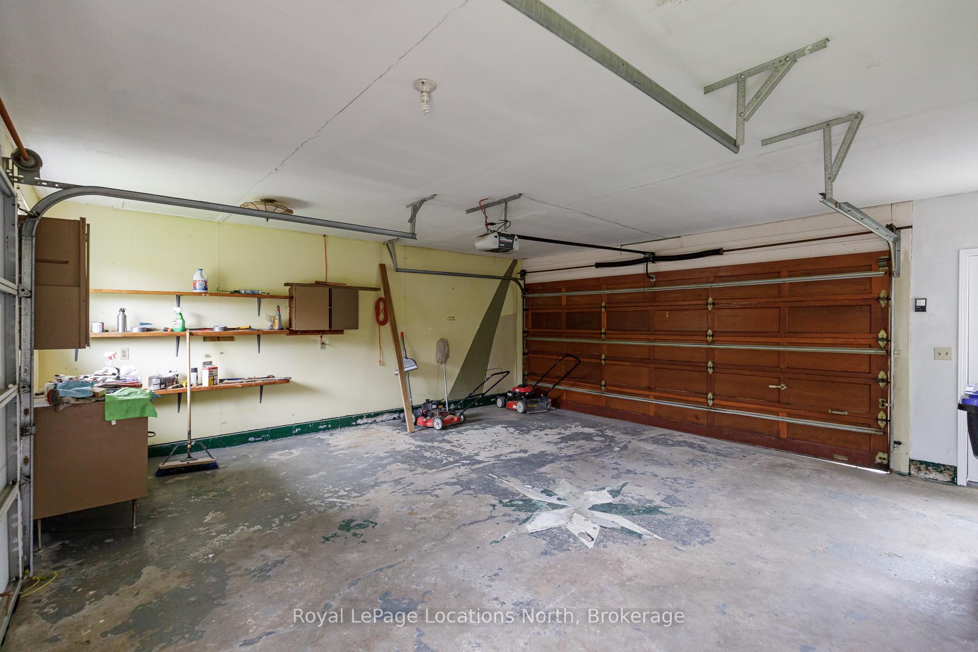Photo 26 of 386 Walnut Street, Collingwood — HOMEH