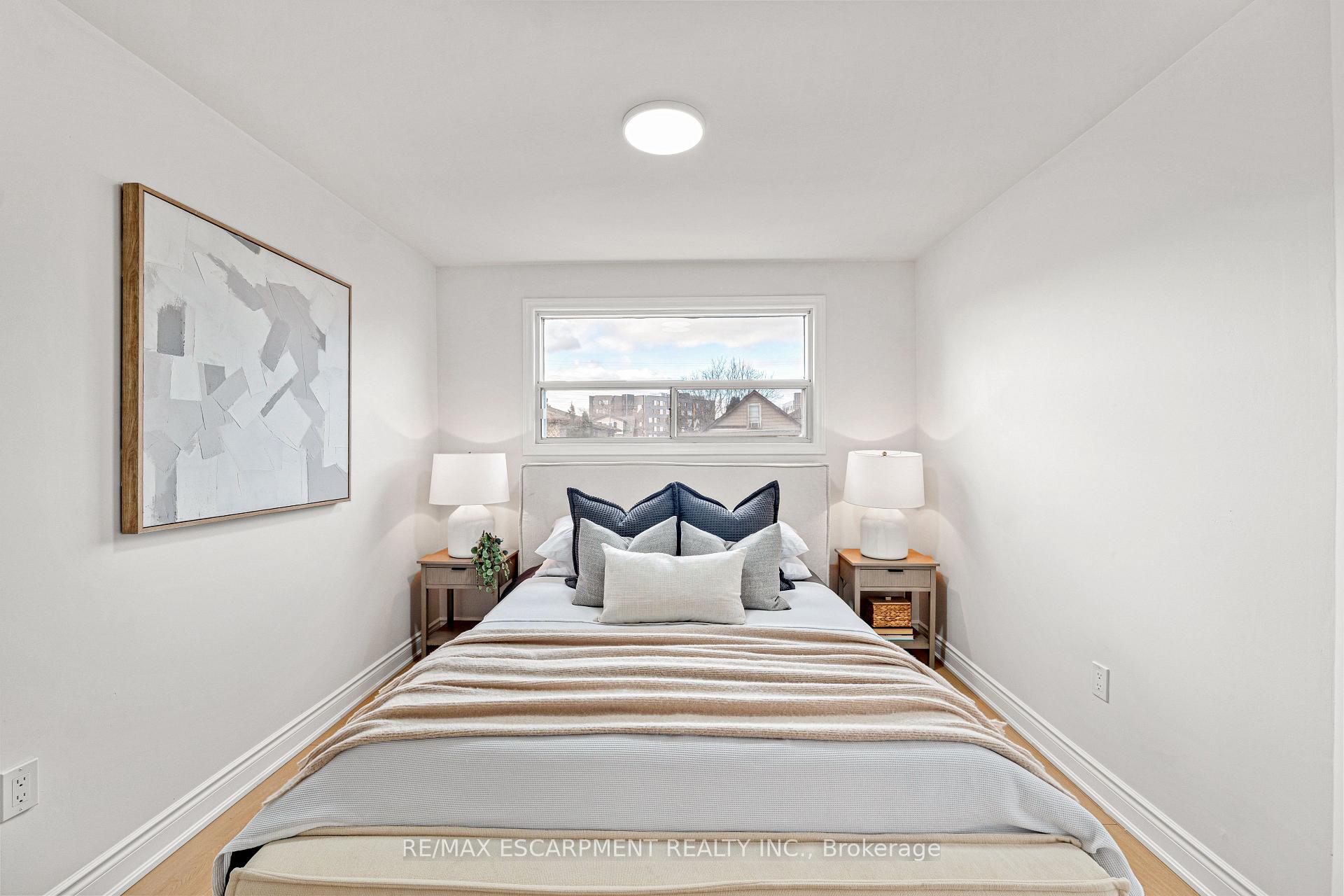 Photo 22 of 20 Walter Avenue S, Hamilton, Normanhurst — HOMEH