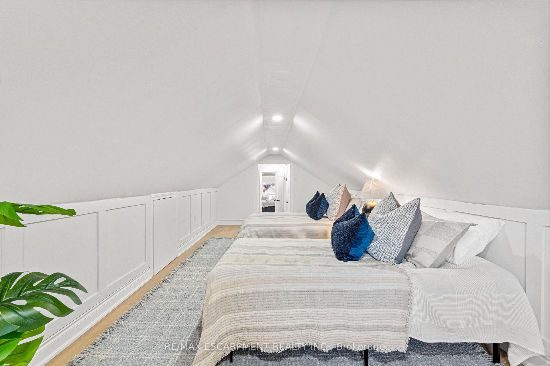 Photo 20 of 20 Walter Avenue S, Hamilton, Normanhurst — HOMEH