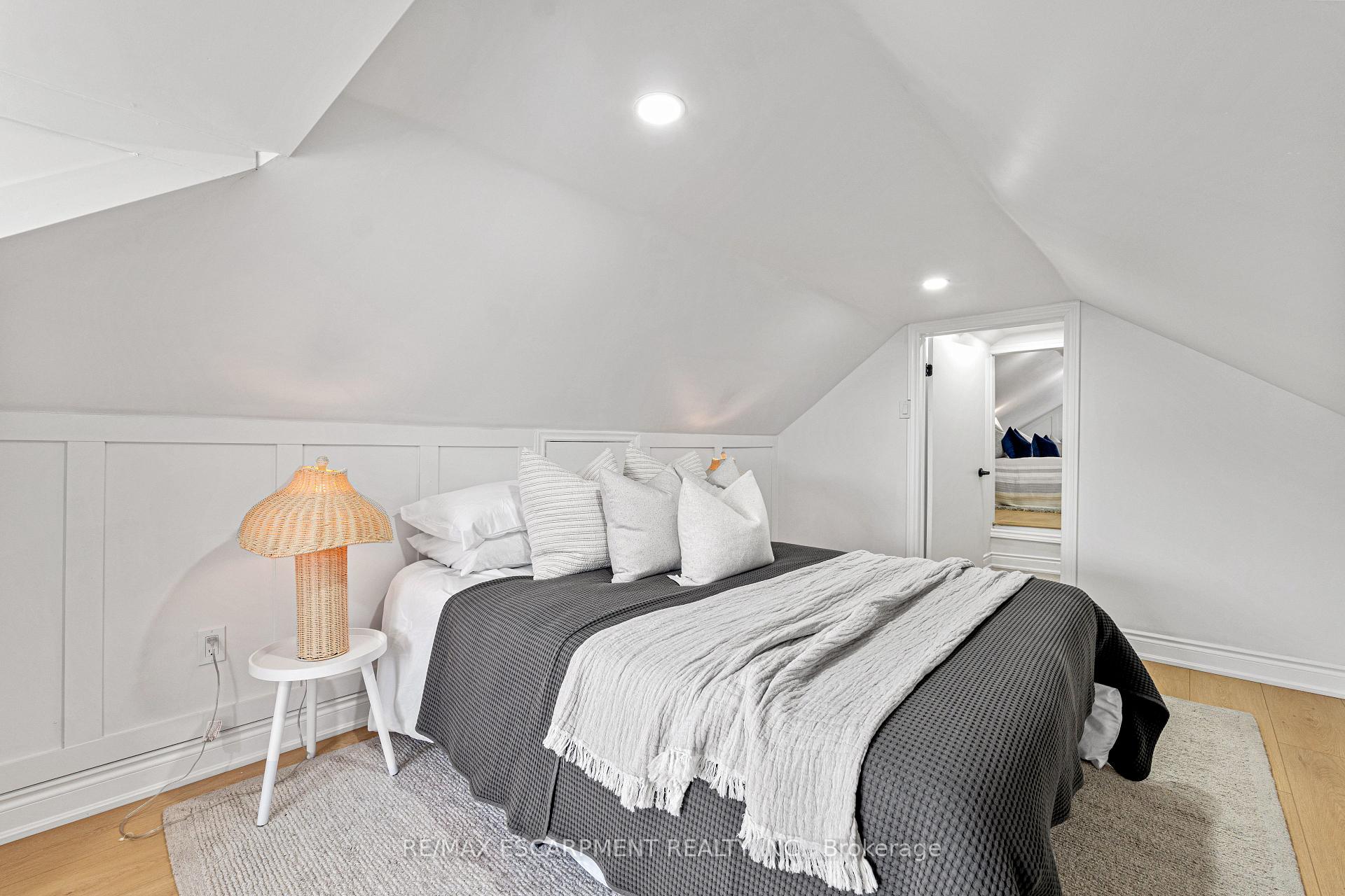 Photo 14 of 20 Walter Avenue S, Hamilton, Normanhurst — HOMEH