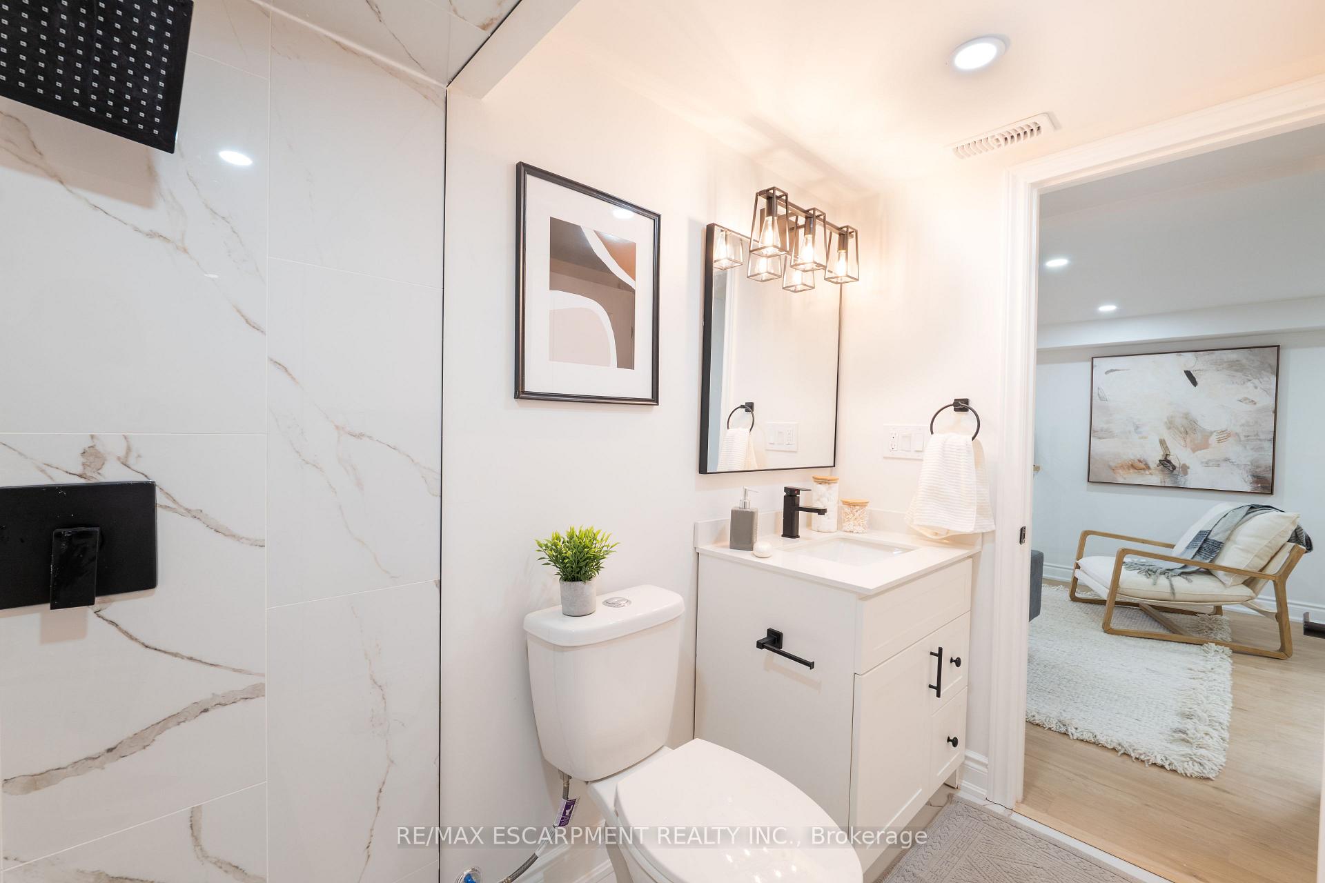 Photo 12 of 20 Walter Avenue S, Hamilton, Normanhurst — HOMEH