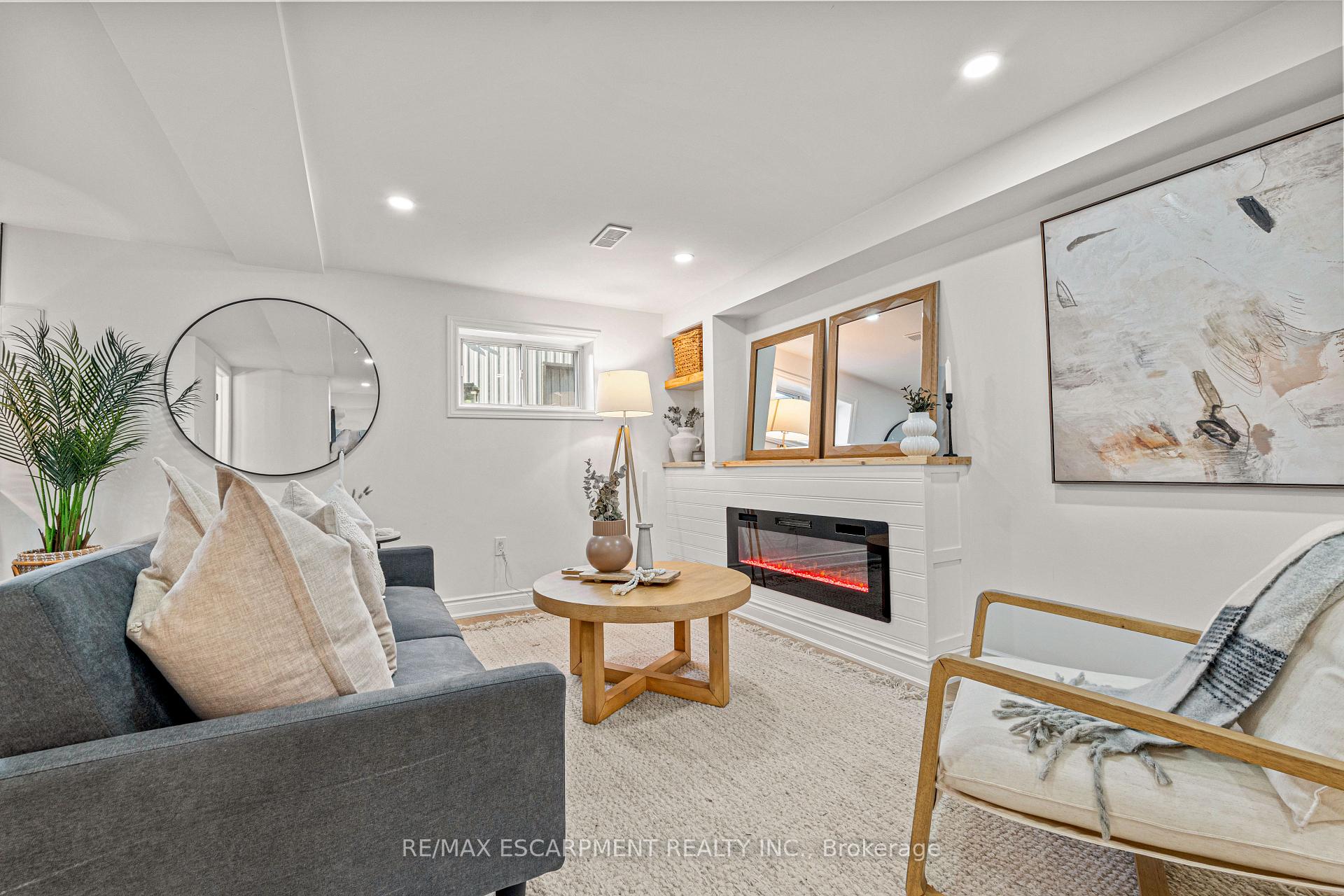 Photo 29 of 20 Walter Avenue S, Hamilton, Normanhurst — HOMEH