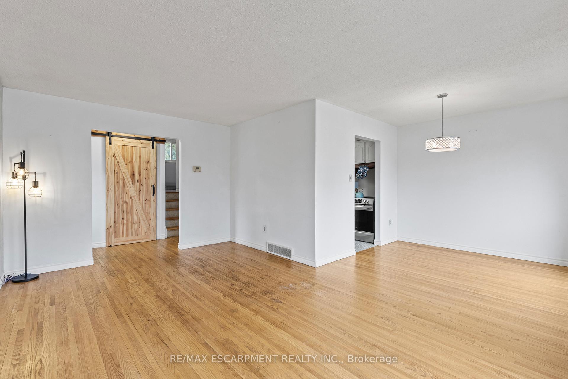 Photo 13 of 1 Glendee Court, Hamilton, Rosedale — HOMEH