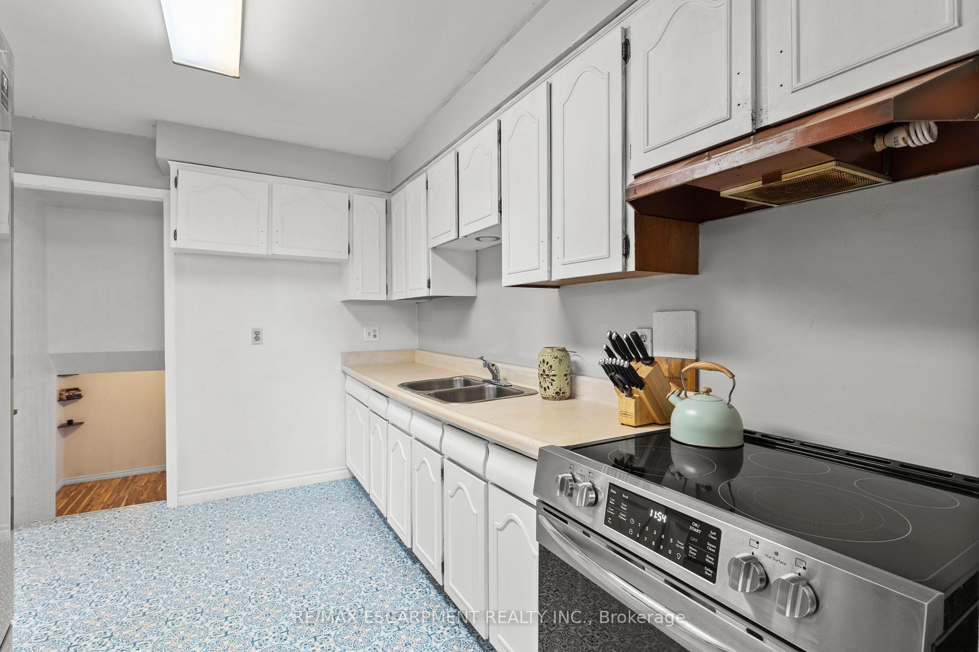 Photo 14 of 1 Glendee Court, Hamilton, Rosedale — HOMEH