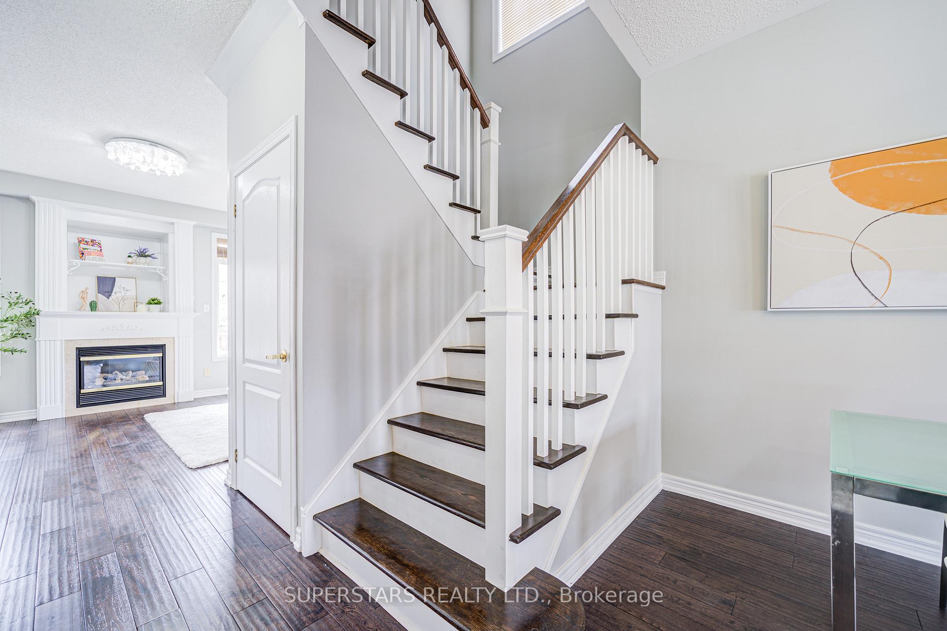 Photo 10 of 45 Saint Damian Avenue, Vaughan, Vellore Village — HOMEH