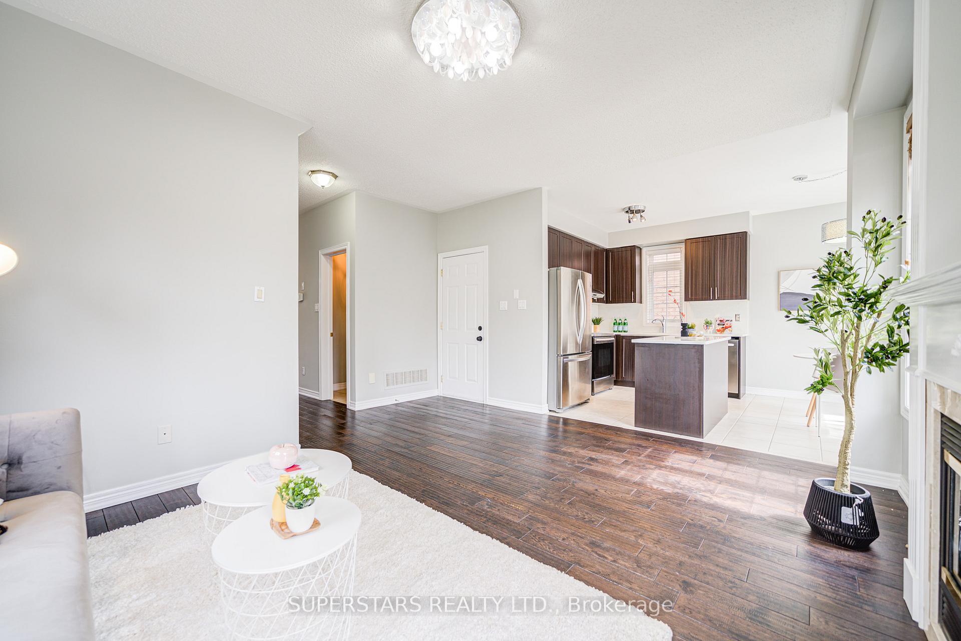 Photo 5 of 45 Saint Damian Avenue, Vaughan, Vellore Village — HOMEH