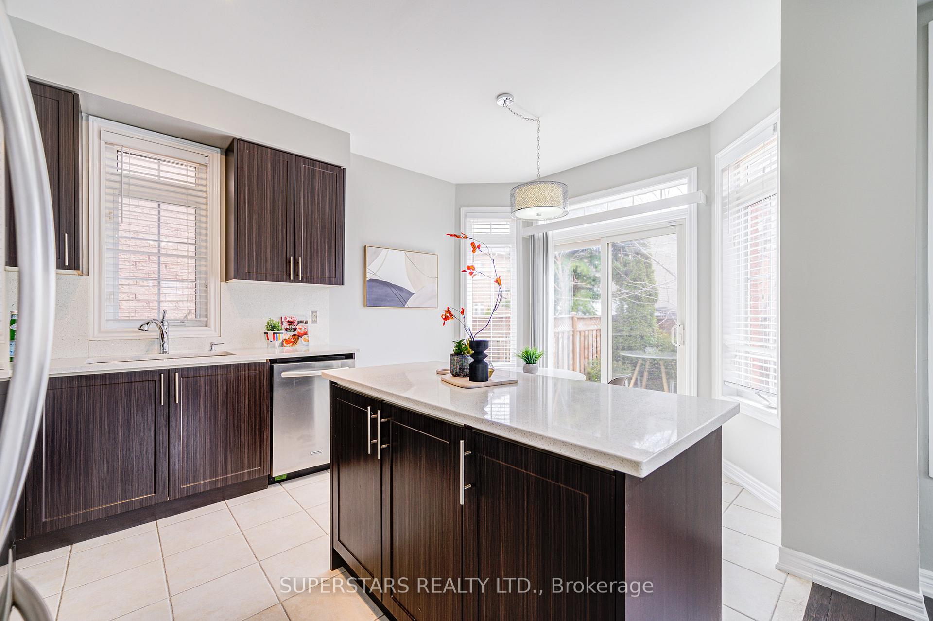 Photo 19 of 45 Saint Damian Avenue, Vaughan, Vellore Village — HOMEH
