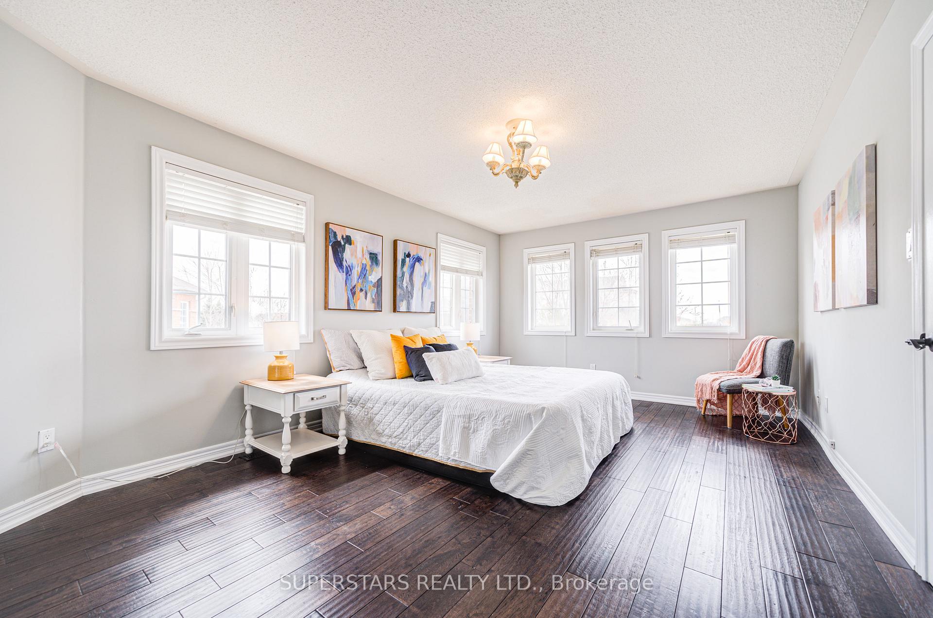 Photo 17 of 45 Saint Damian Avenue, Vaughan, Vellore Village — HOMEH
