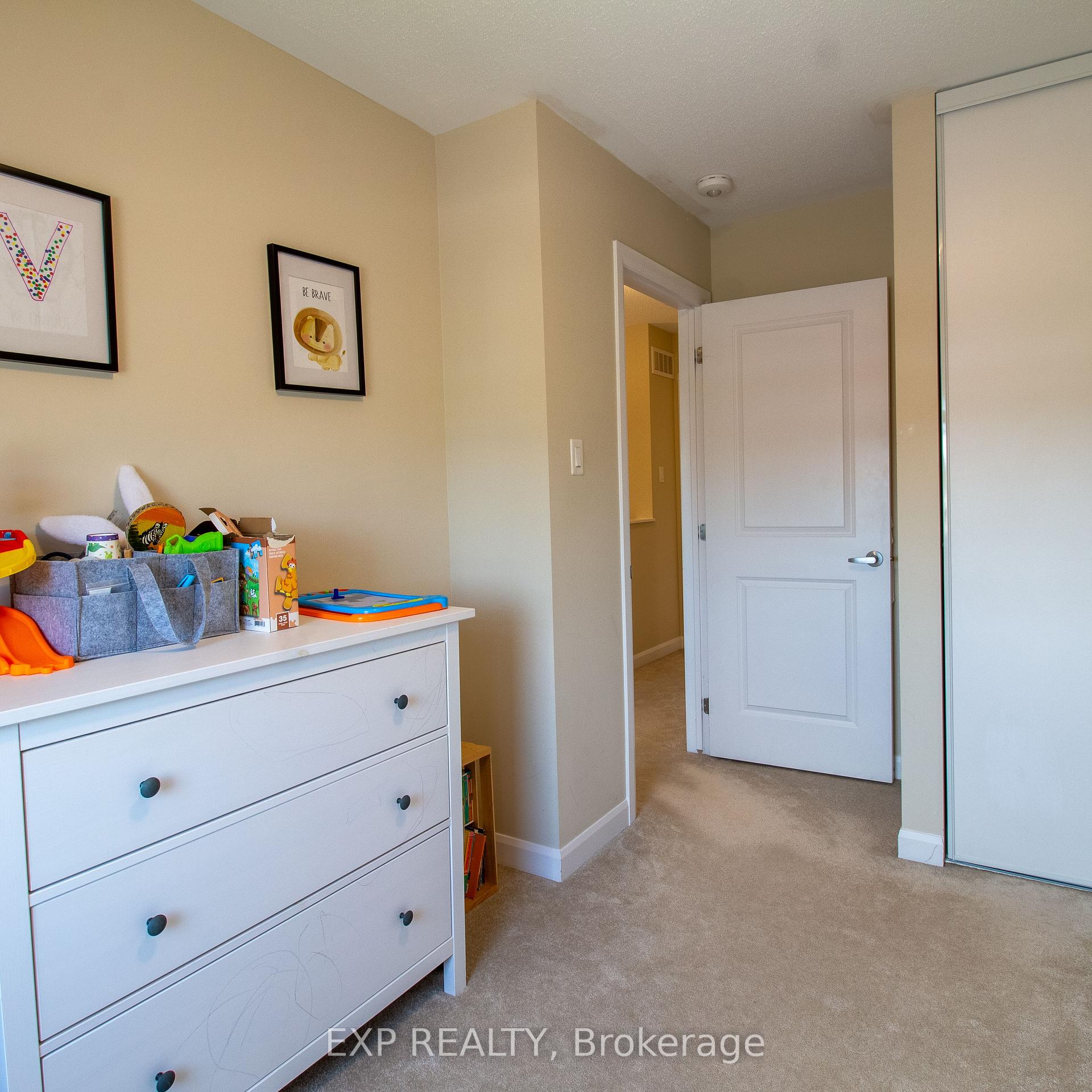 Photo 22 of 231 Bending Way, Ottawa, Barrhaven - Hearts Desire — HOMEH