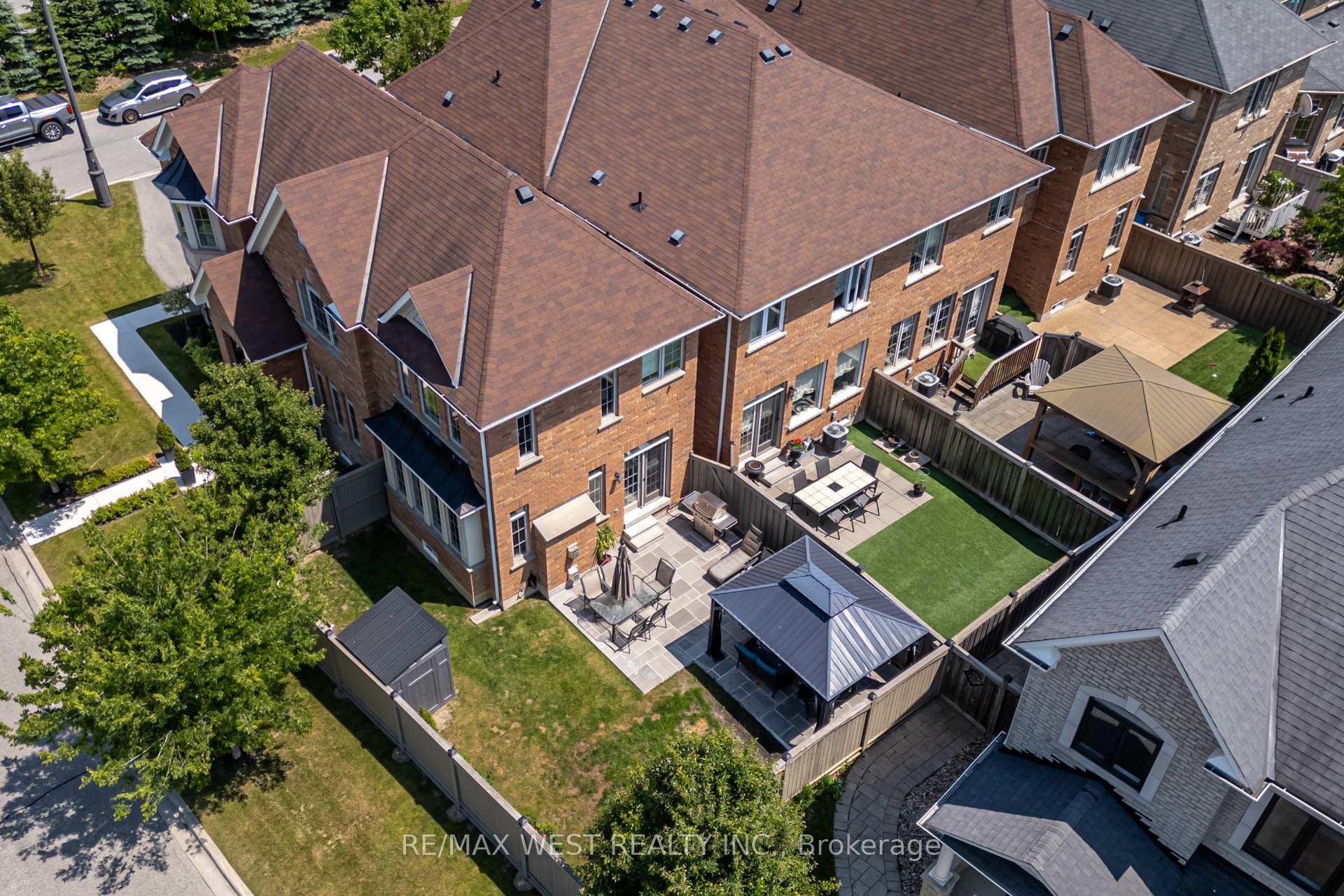Photo 4 of 177 Wardlaw Place, Vaughan, Vellore Village — HOMEH