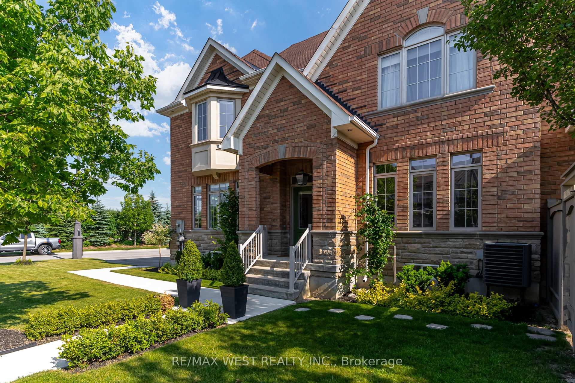 Photo 17 of 177 Wardlaw Place, Vaughan, Vellore Village — HOMEH