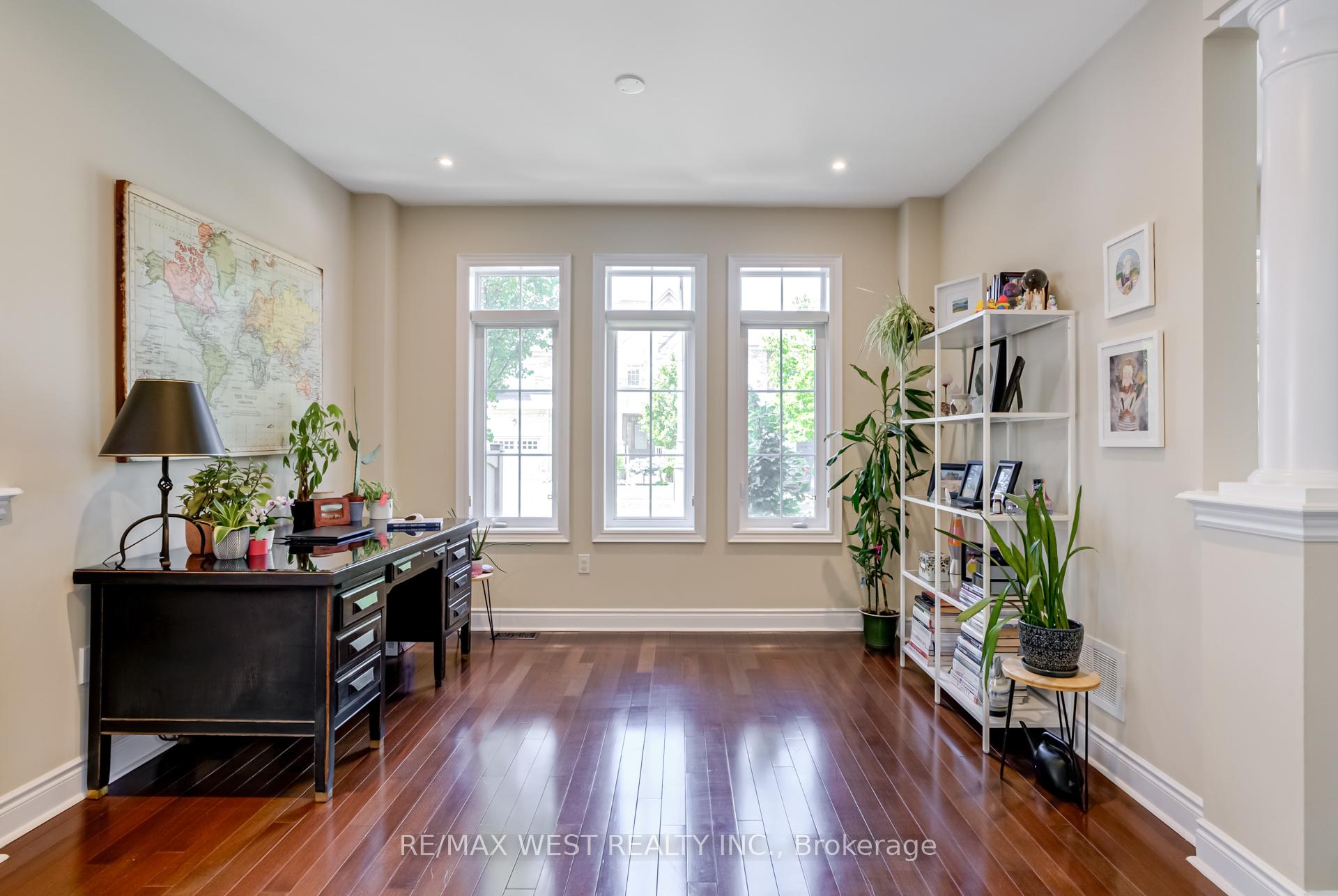 Photo 10 of 177 Wardlaw Place, Vaughan, Vellore Village — HOMEH