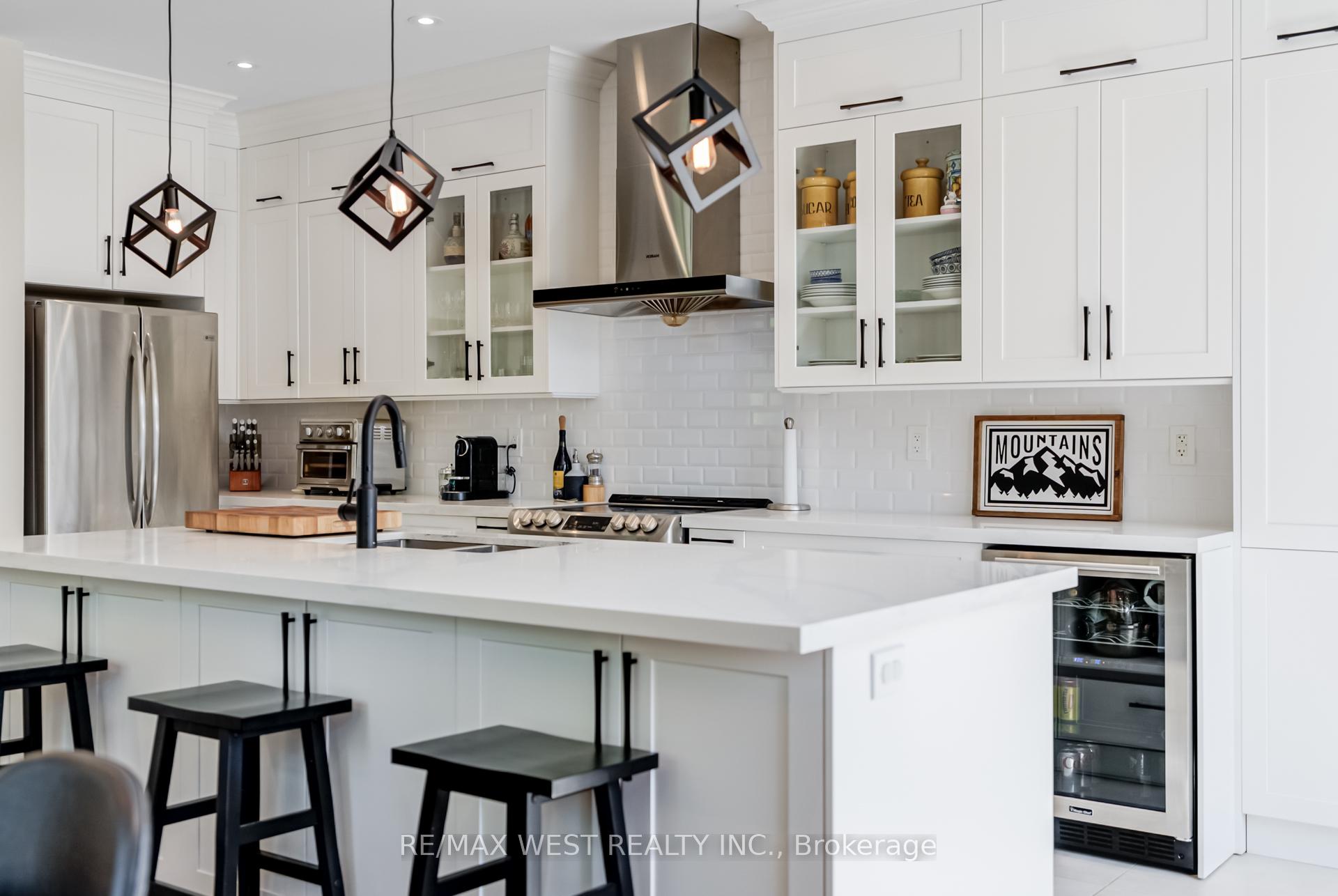 Photo 14 of 177 Wardlaw Place, Vaughan, Vellore Village — HOMEH