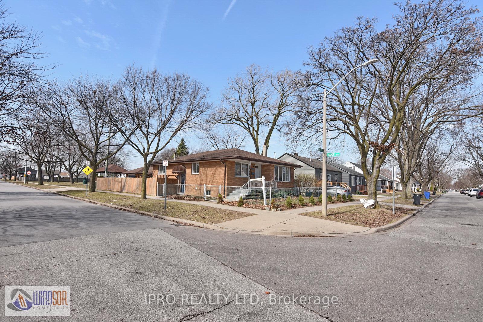 Photo 3 of 1697 Westcott Road, Windsor — HOMEH