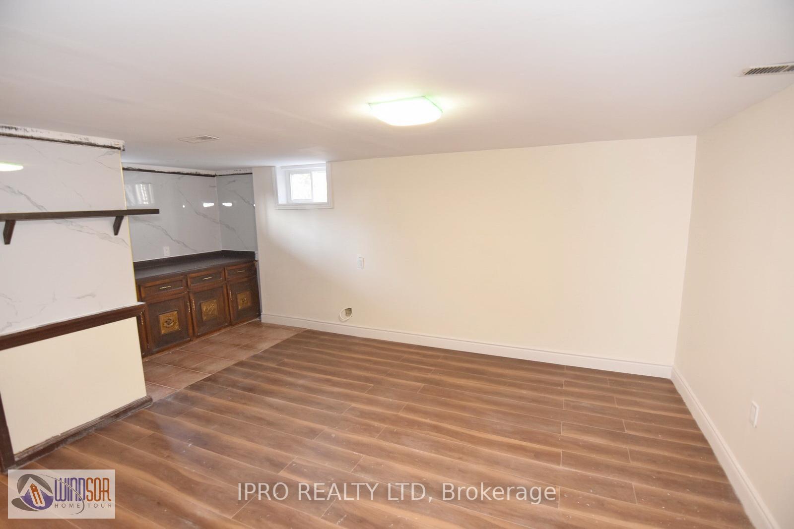 Photo 25 of 1697 Westcott Road, Windsor — HOMEH