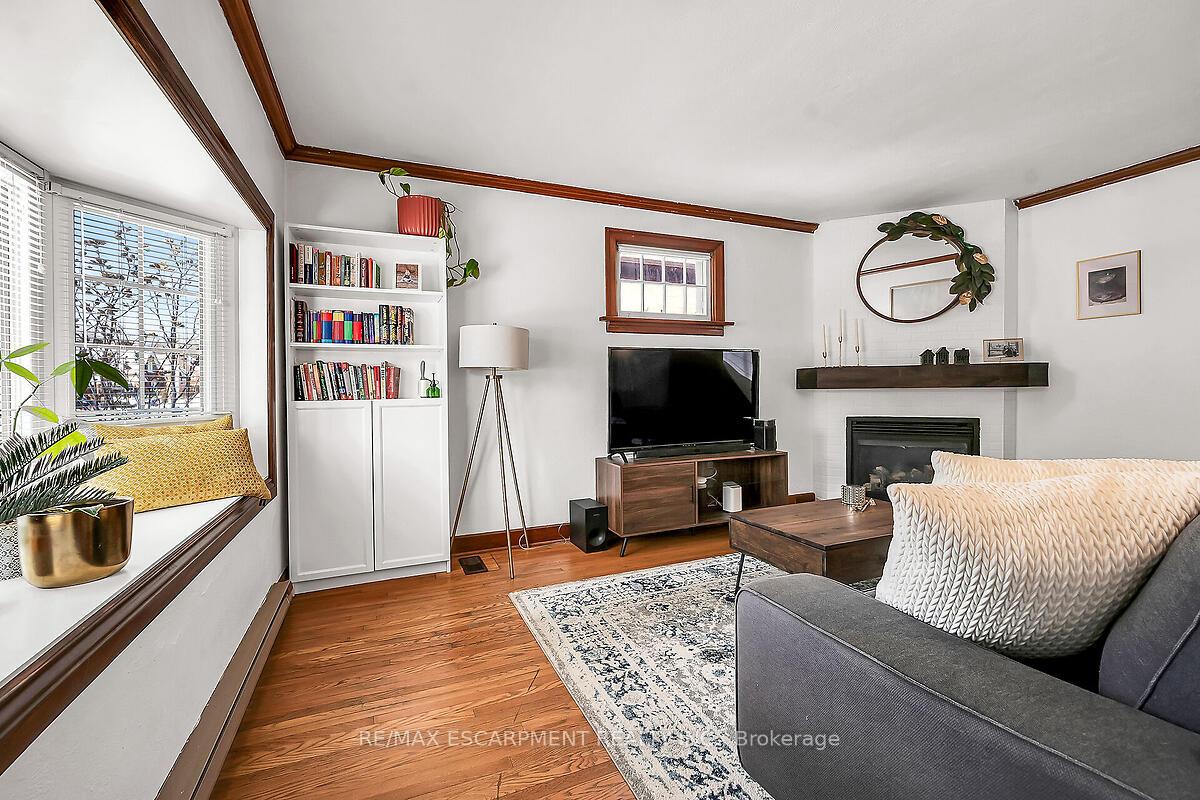 Photo 7 of 168 Mill Street, Kitchener — HOMEH