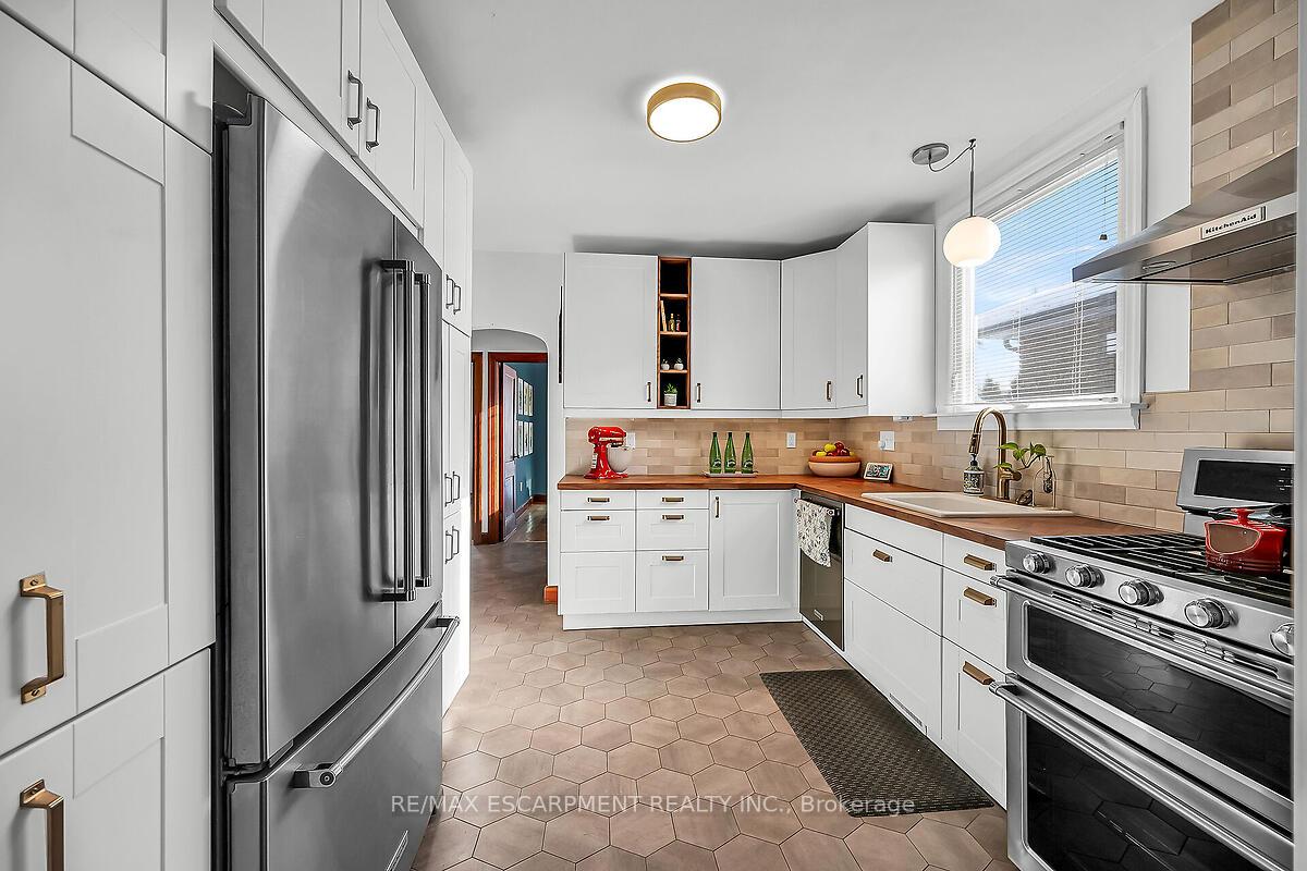 Photo 18 of 168 Mill Street, Kitchener — HOMEH